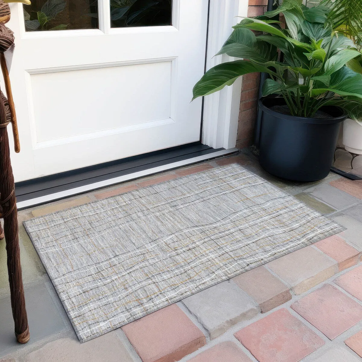 Machine Washable Indoor/ Outdoor Modern Century Chantille Rug