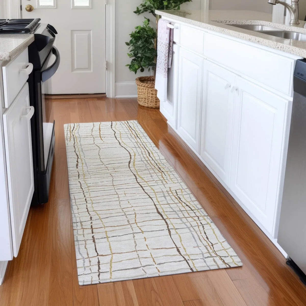 Machine Washable Indoor/ Outdoor Modern Century Chantille Rug