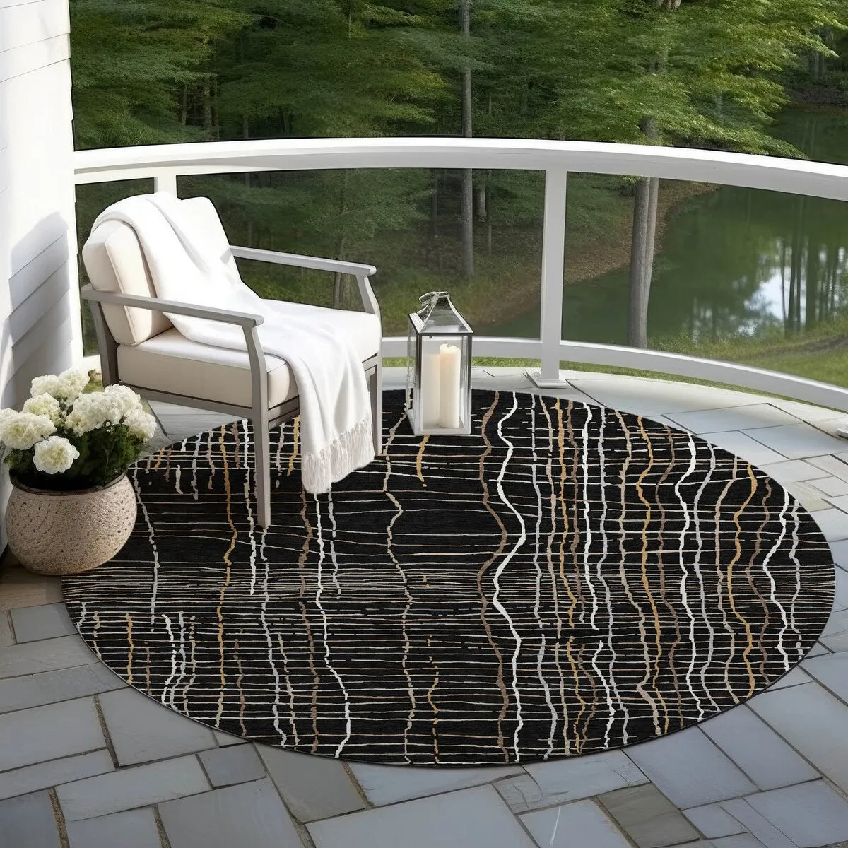 Machine Washable Indoor/ Outdoor Modern Century Chantille Rug