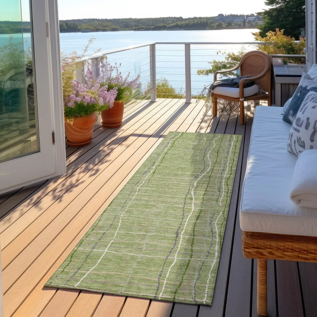 Machine Washable Indoor/ Outdoor Modern Century Chantille Rug