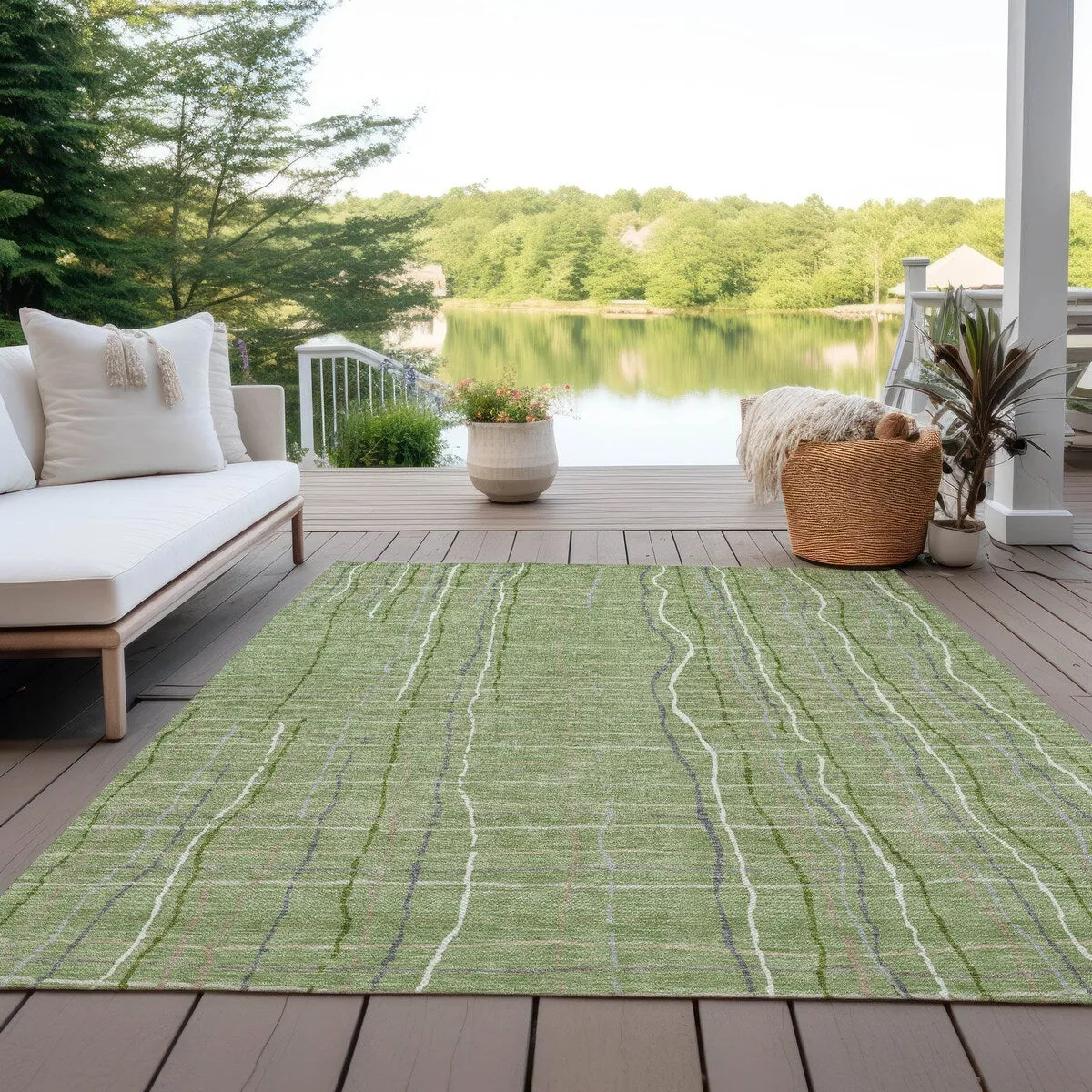 Machine Washable Indoor/ Outdoor Modern Century Chantille Rug