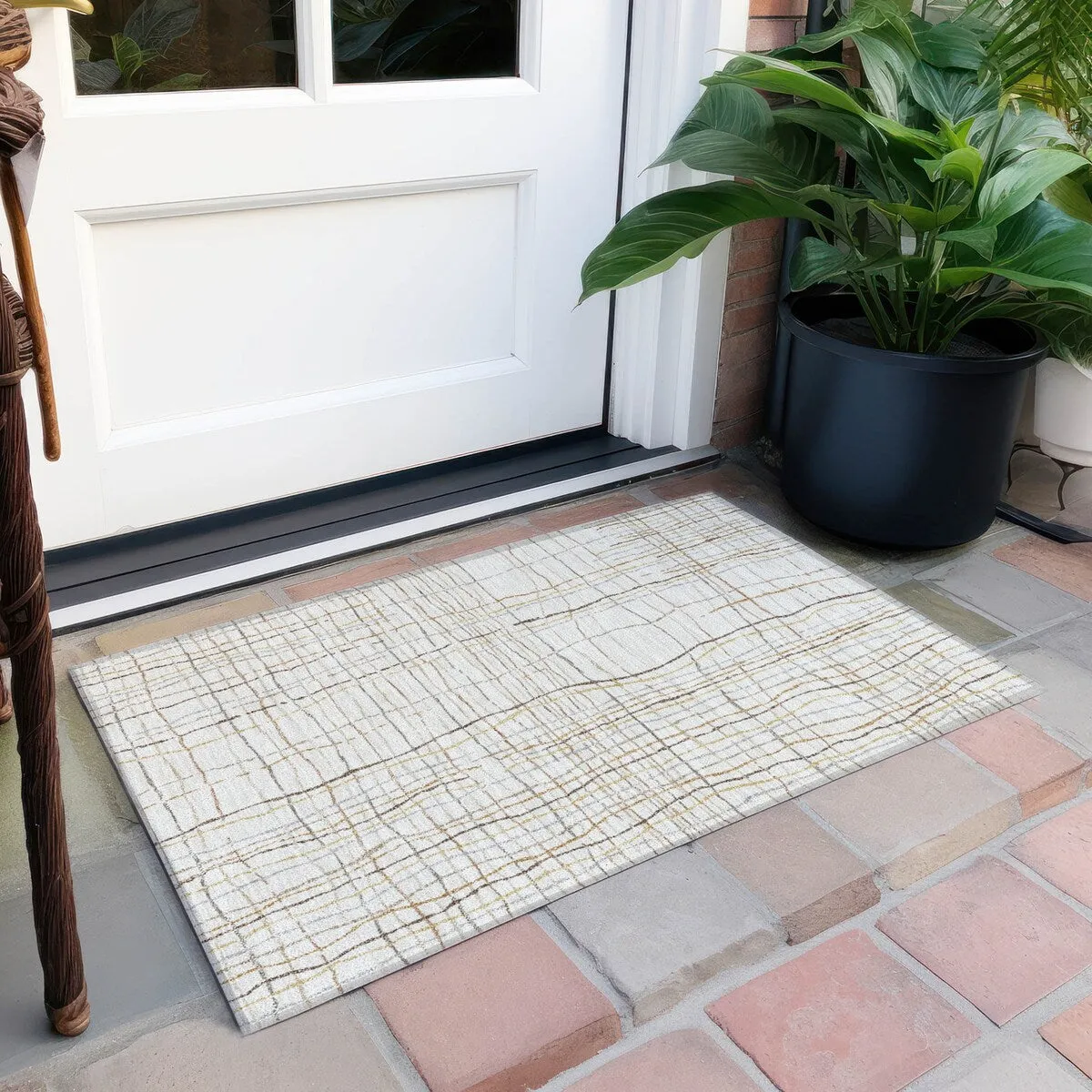 Machine Washable Indoor/ Outdoor Modern Century Chantille Rug