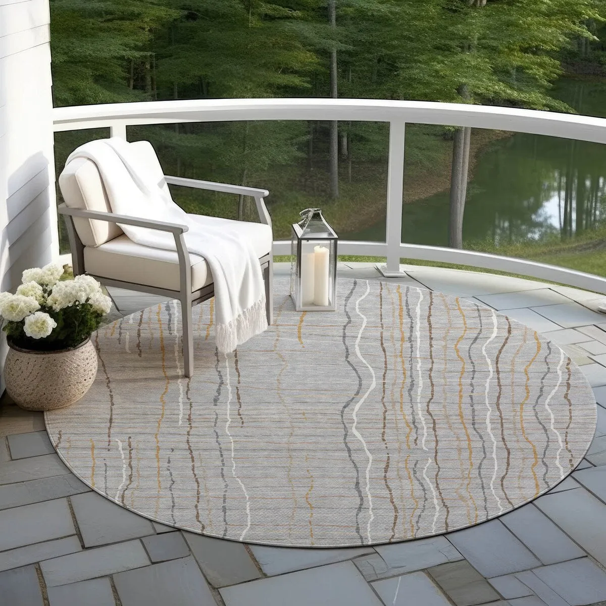 Machine Washable Indoor/ Outdoor Modern Century Chantille Rug