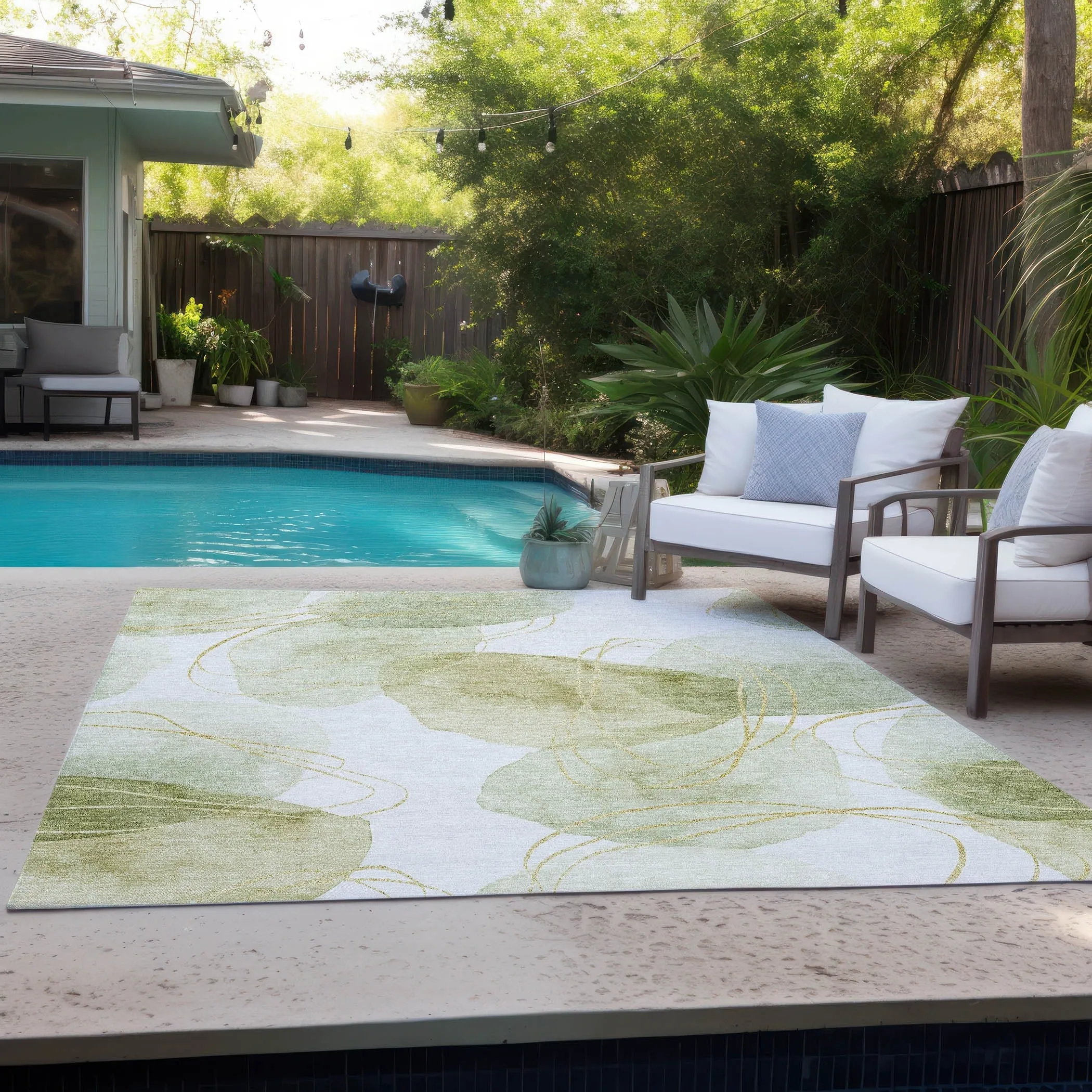 Machine Washable Indoor/ Outdoor Modern Circles Chantille Rug