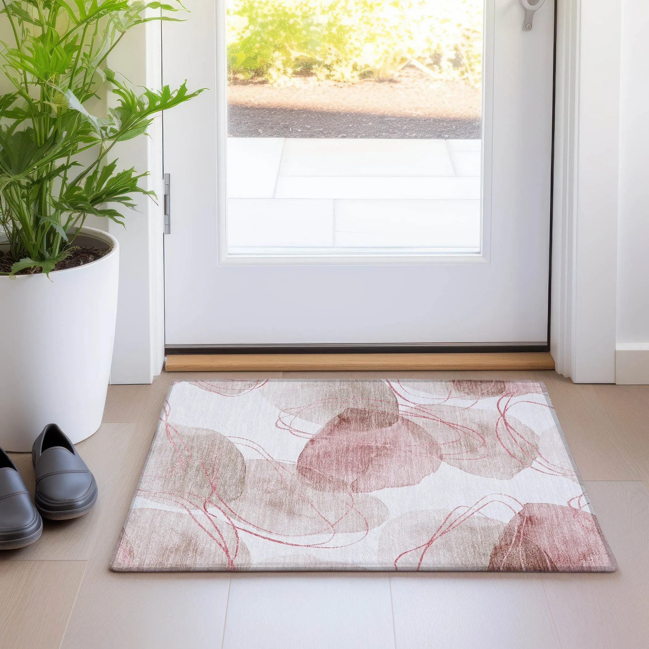 Machine Washable Indoor/ Outdoor Modern Circles Chantille Rug