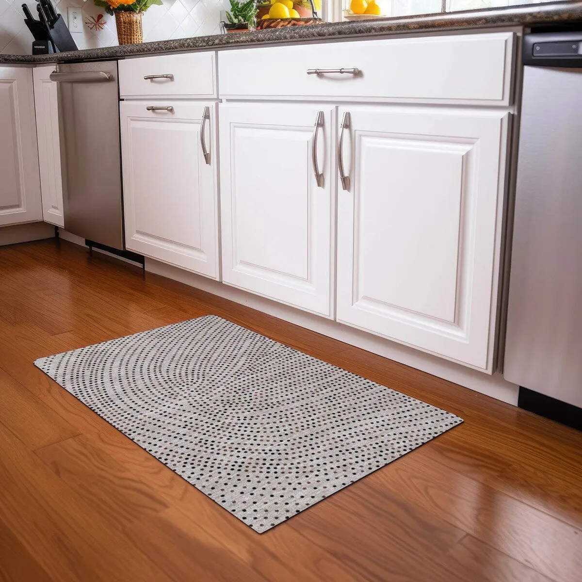 Machine Washable Indoor/ Outdoor Modern Dotty Chantille Rug