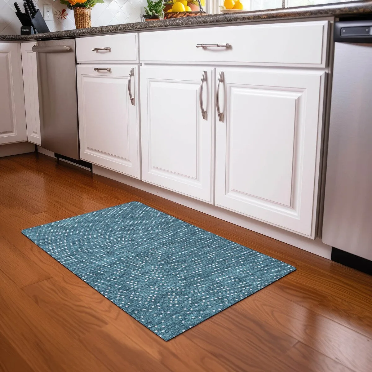 Machine Washable Indoor/ Outdoor Modern Dotty Chantille Rug