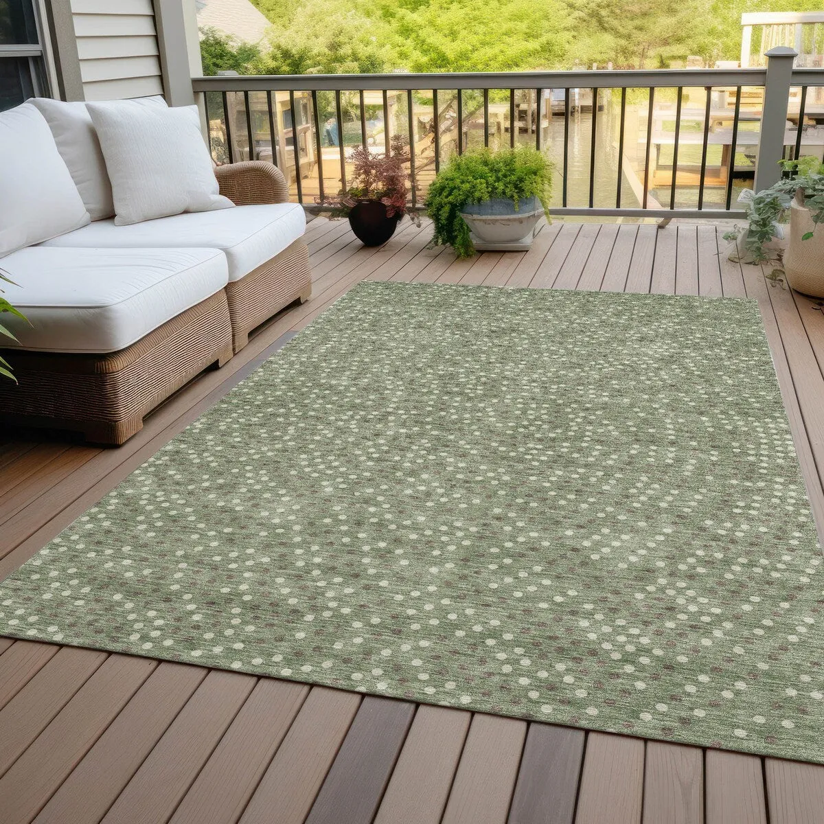 Machine Washable Indoor/ Outdoor Modern Dotty Chantille Rug