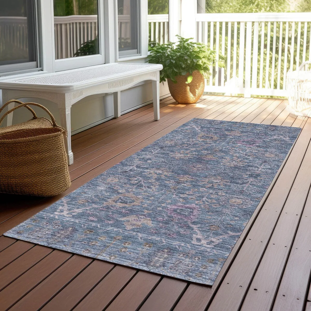 Machine Washable Indoor/ Outdoor Vintage Traditional Chantille Rug