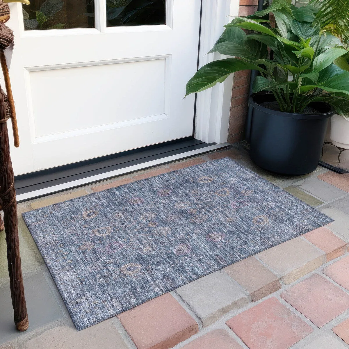 Machine Washable Indoor/ Outdoor Vintage Traditional Chantille Rug