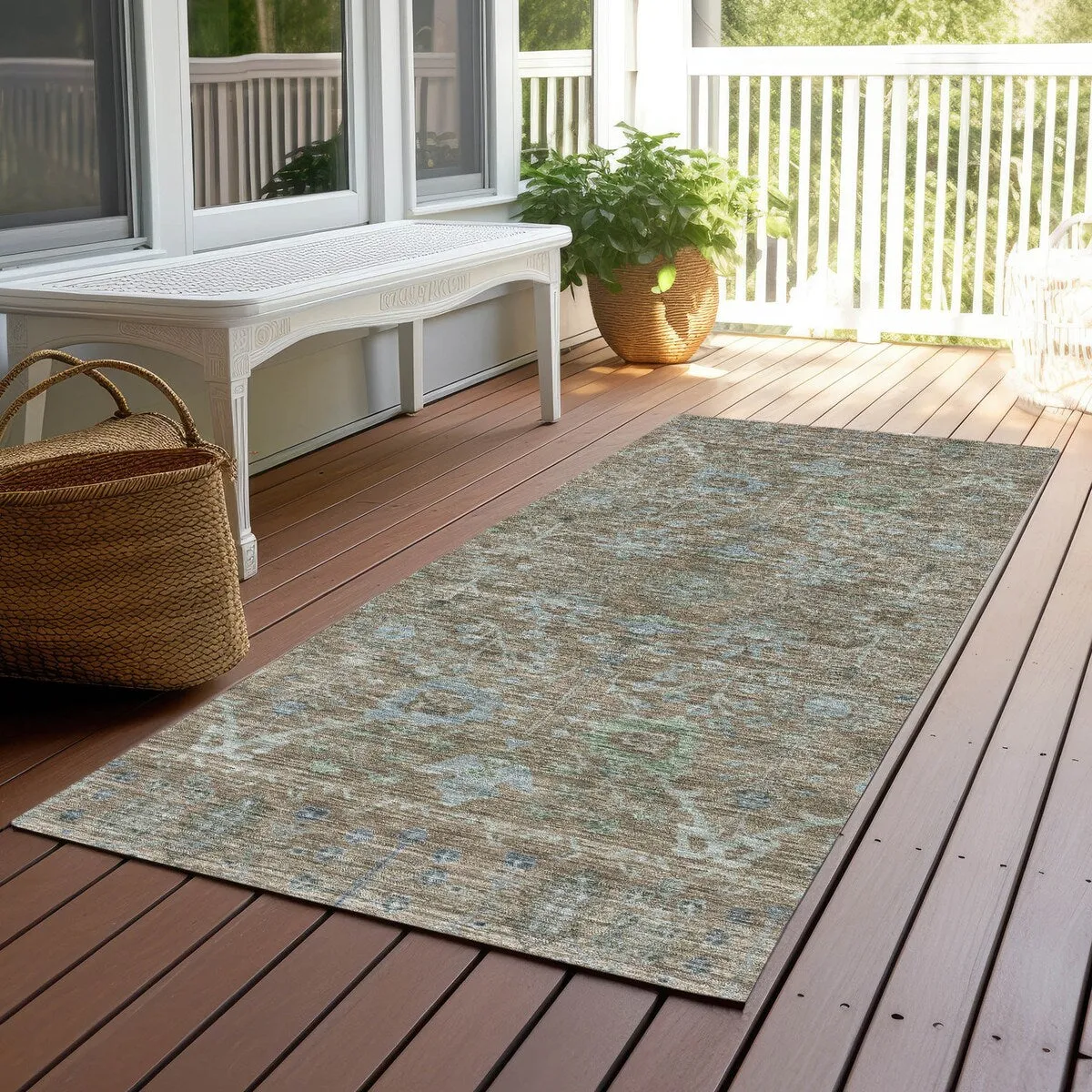 Machine Washable Indoor/ Outdoor Vintage Traditional Chantille Rug