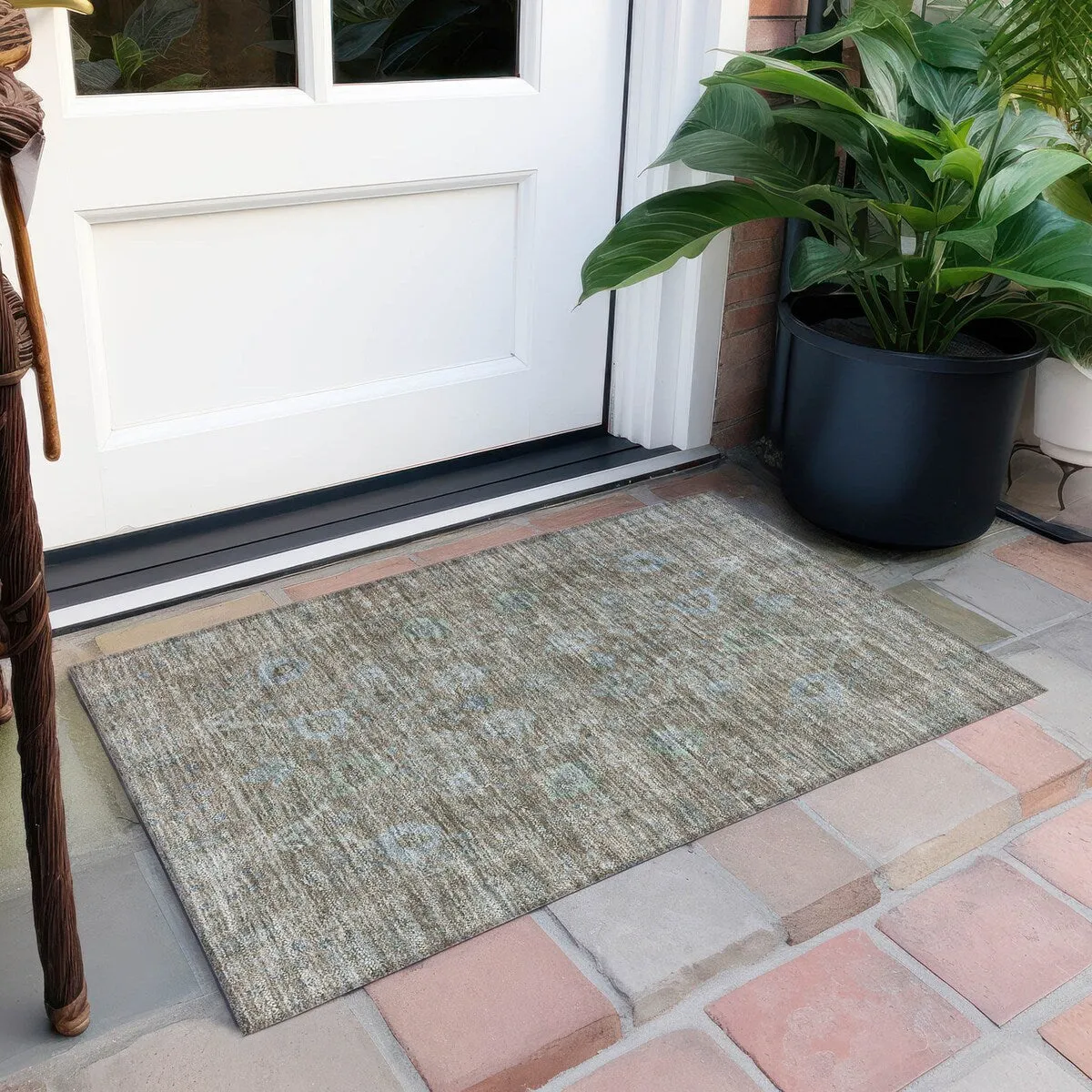 Machine Washable Indoor/ Outdoor Vintage Traditional Chantille Rug