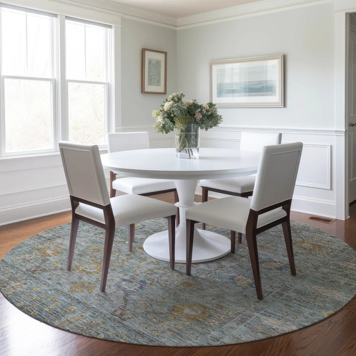 Machine Washable Indoor/ Outdoor Vintage Traditional Chantille Rug