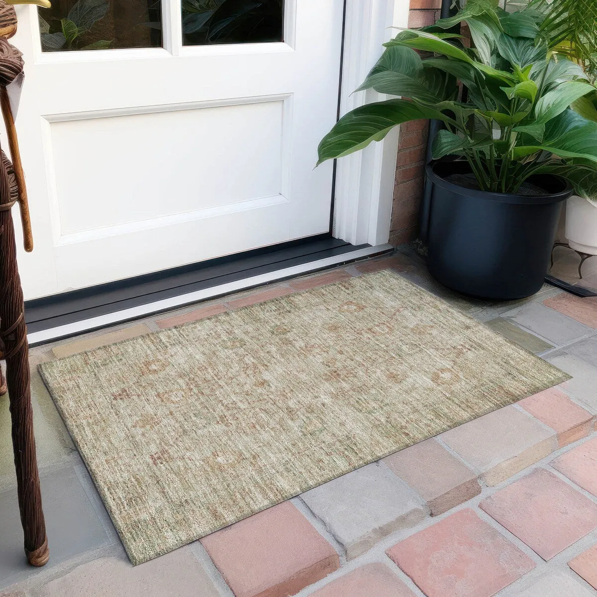 Machine Washable Indoor/ Outdoor Vintage Traditional Chantille Rug