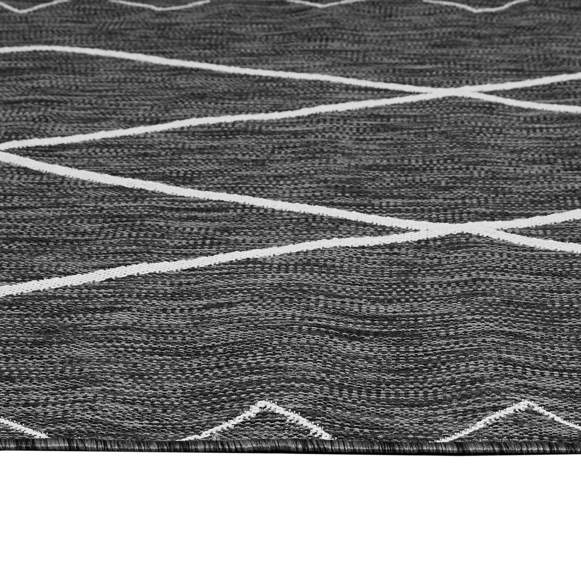 Madison Park Maya Grey/ White Moroccan Indoor/Outdoor Rug