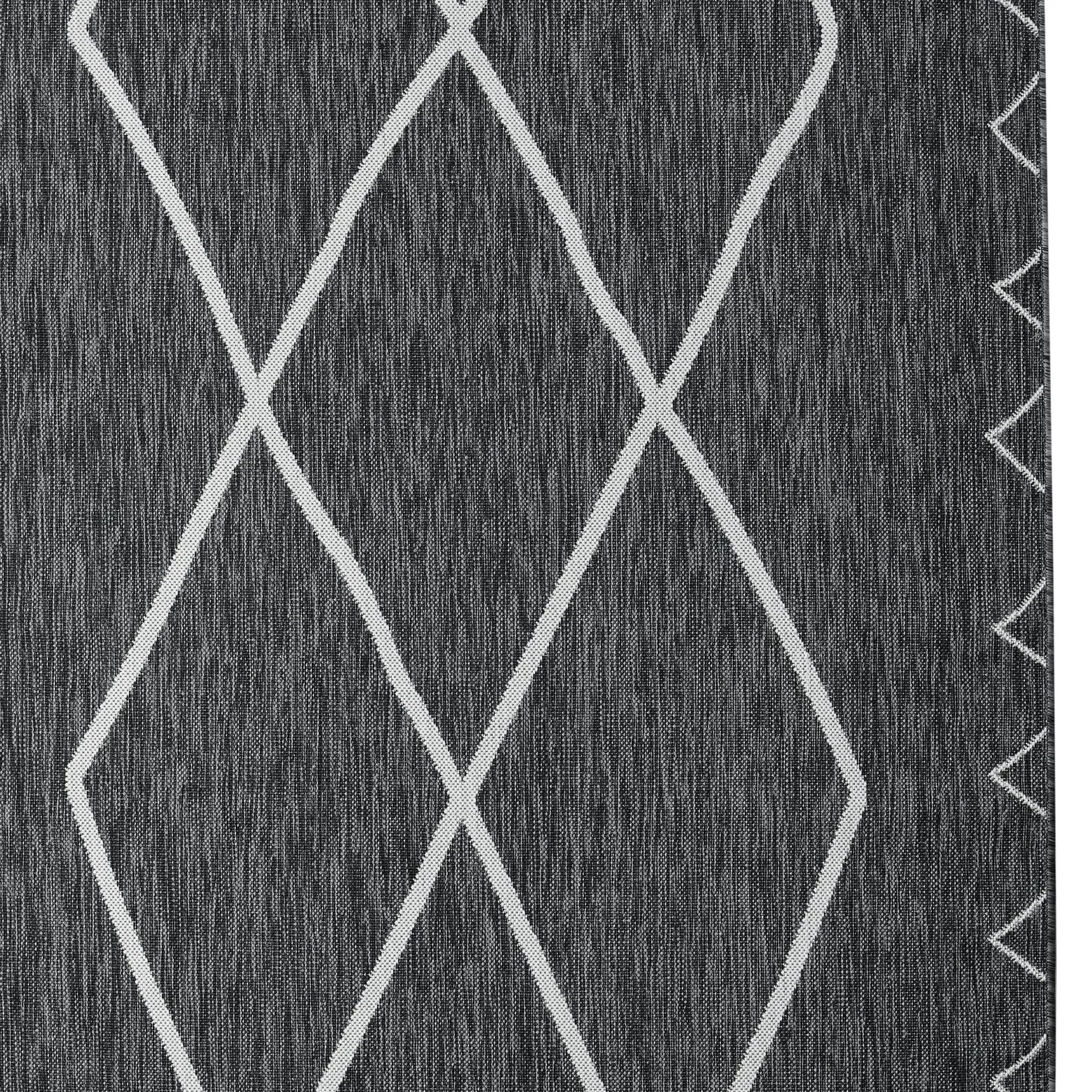 Madison Park Maya Grey/ White Moroccan Indoor/Outdoor Rug