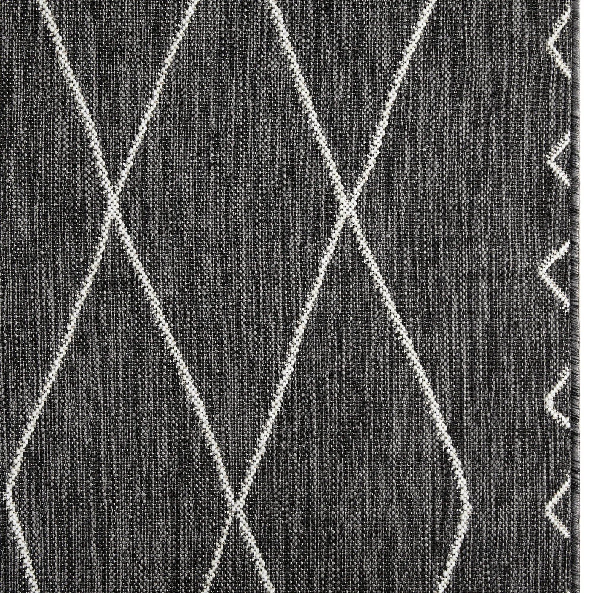 Madison Park Maya Grey/ White Moroccan Indoor/Outdoor Rug