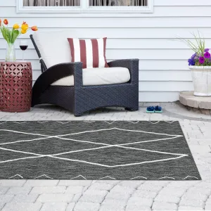 Madison Park Maya Grey/ White Moroccan Indoor/Outdoor Rug