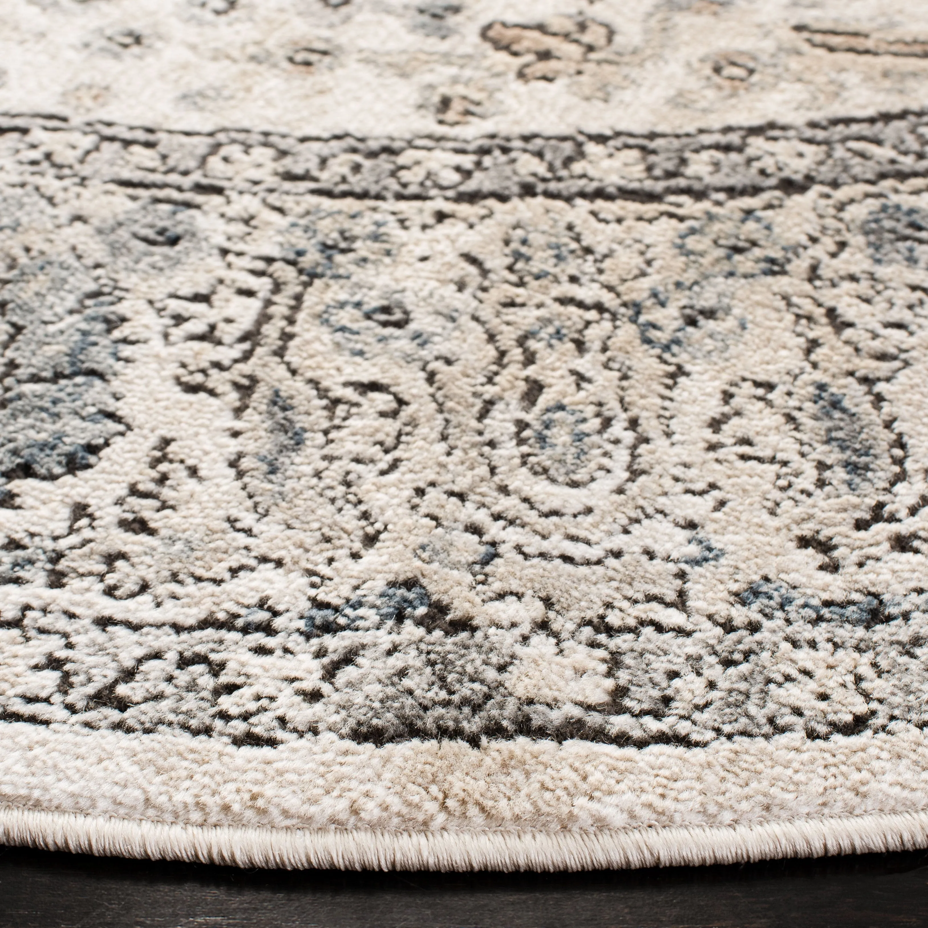 Martha Stewart by SAFAVIEH Abramina Vintage Rug
