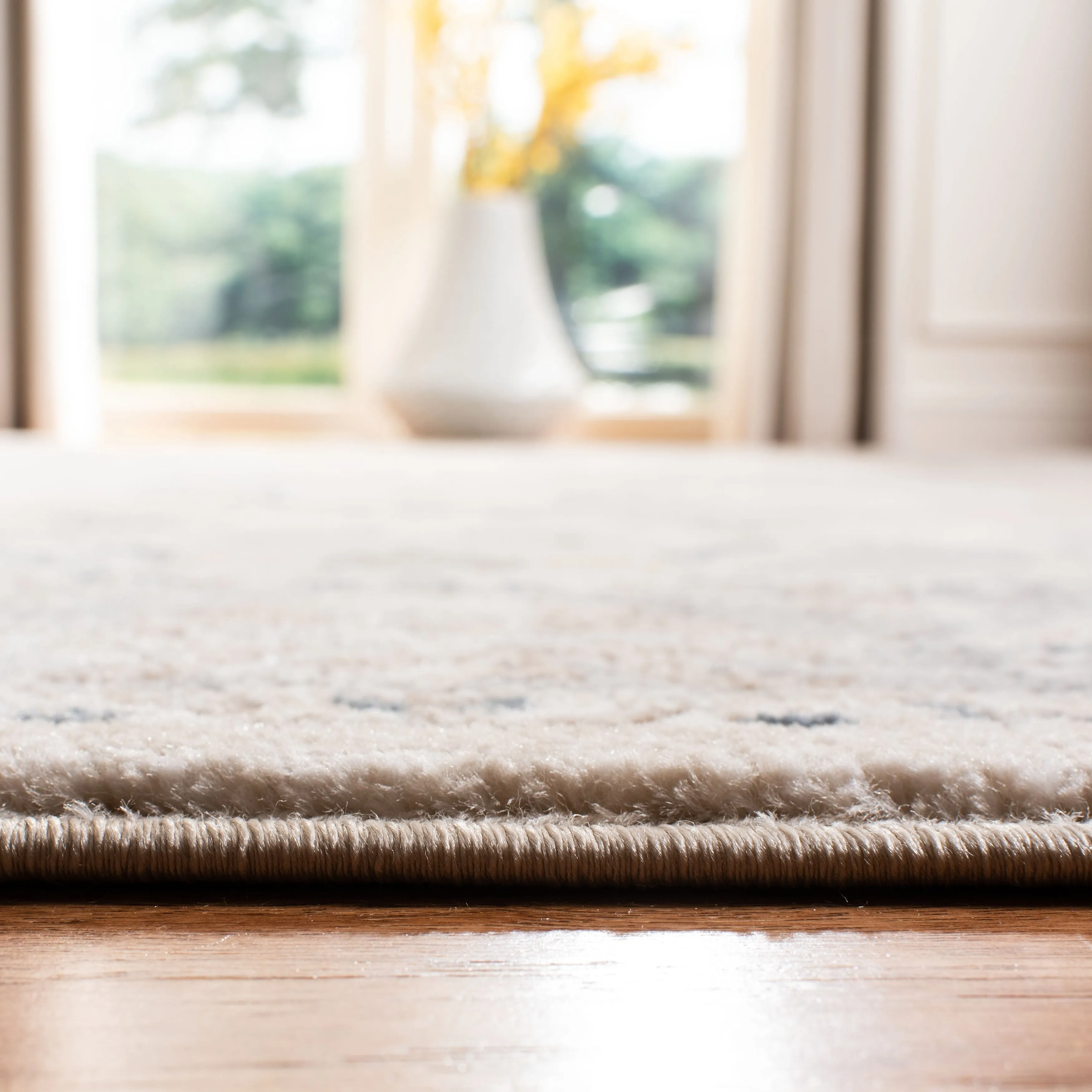 Martha Stewart by SAFAVIEH Hikariko Vintage Rug