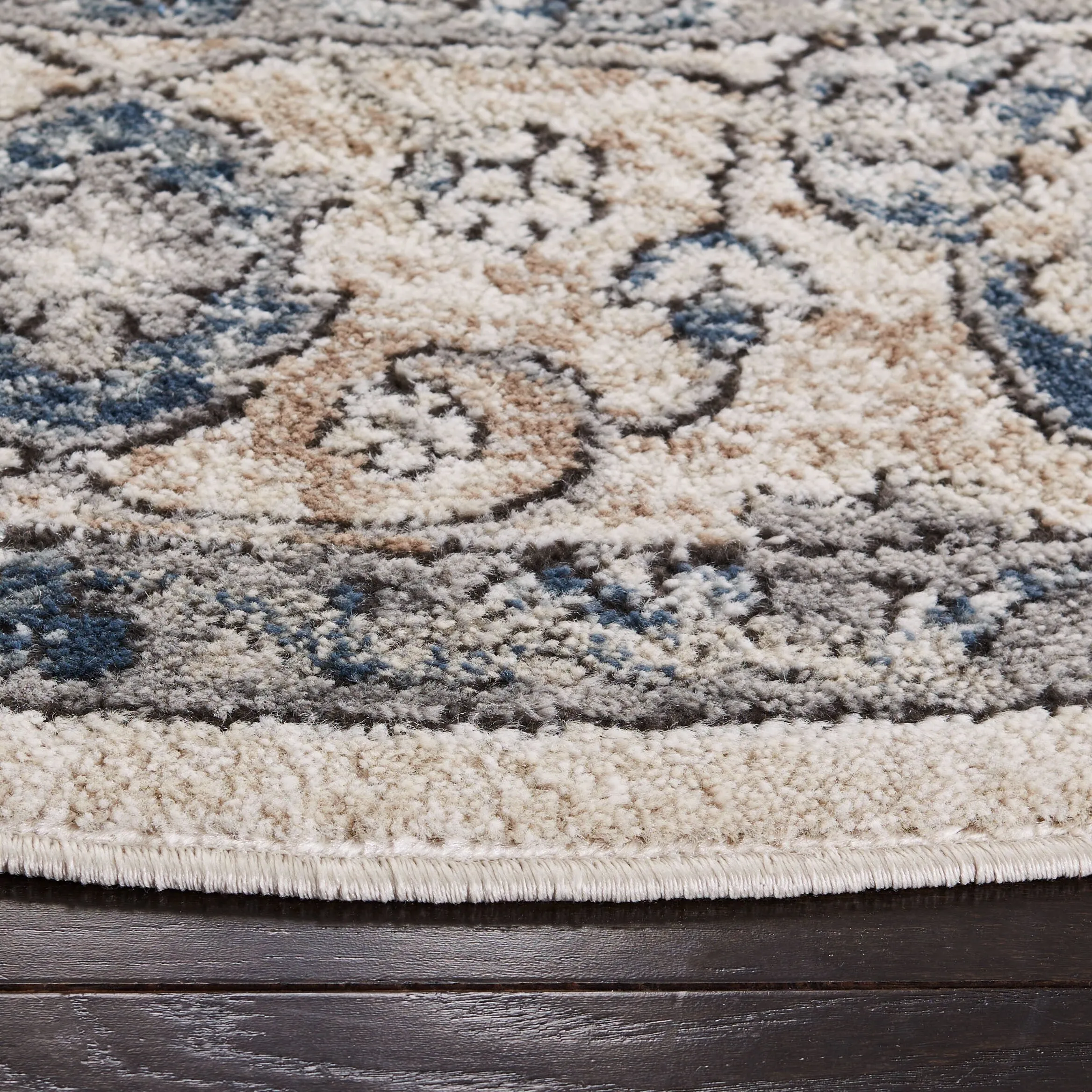 Martha Stewart by SAFAVIEH Maurilia Vintage Rug
