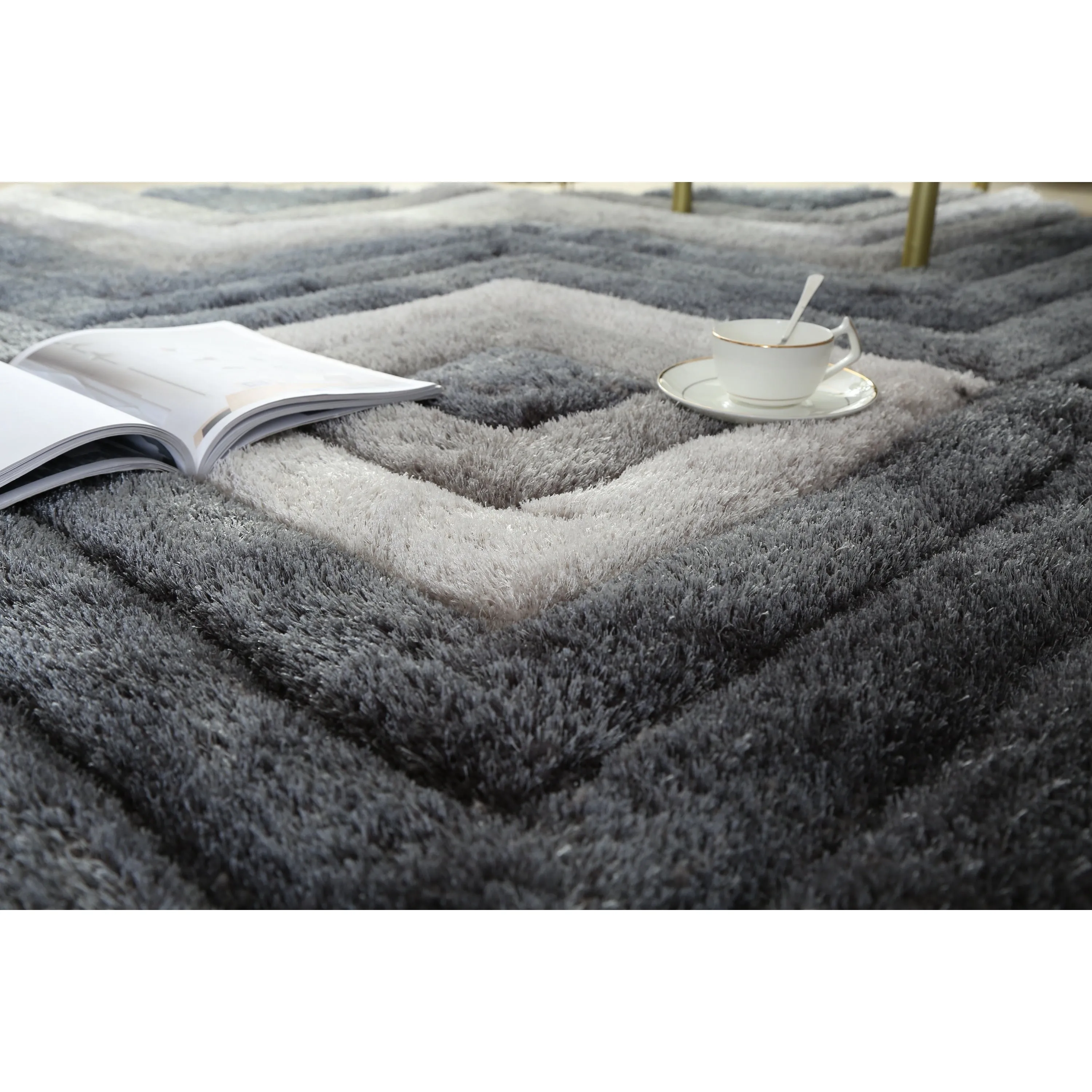 Mateos Shag Collection Geometric Area Rug