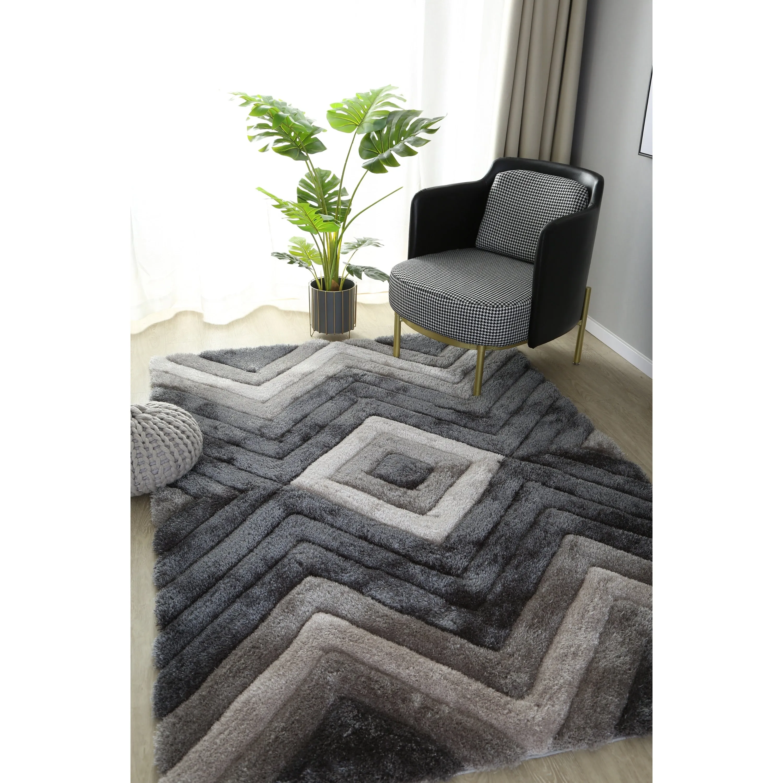 Mateos Shag Collection Geometric Area Rug