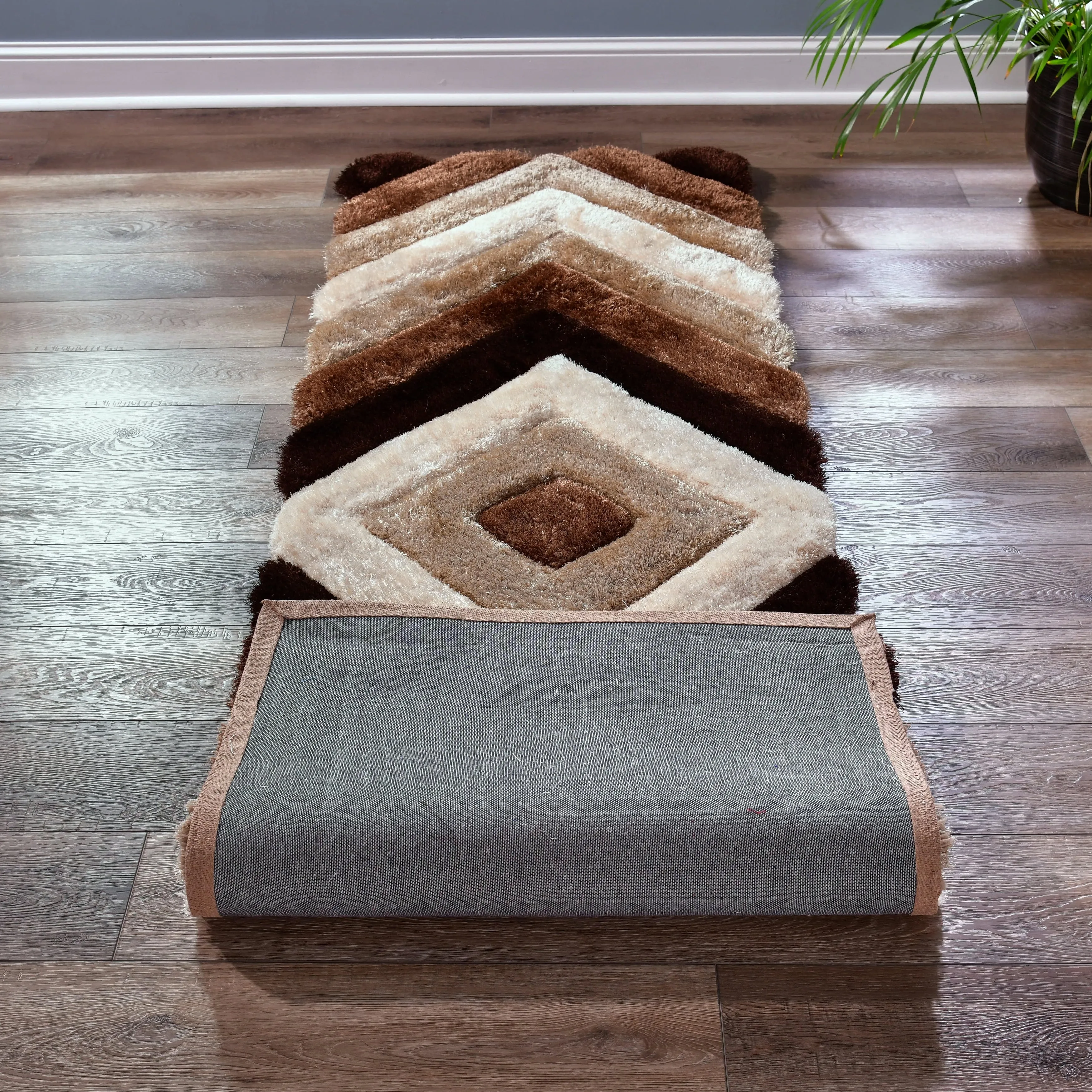 Mateos Shag Collection Geometric Area Rug