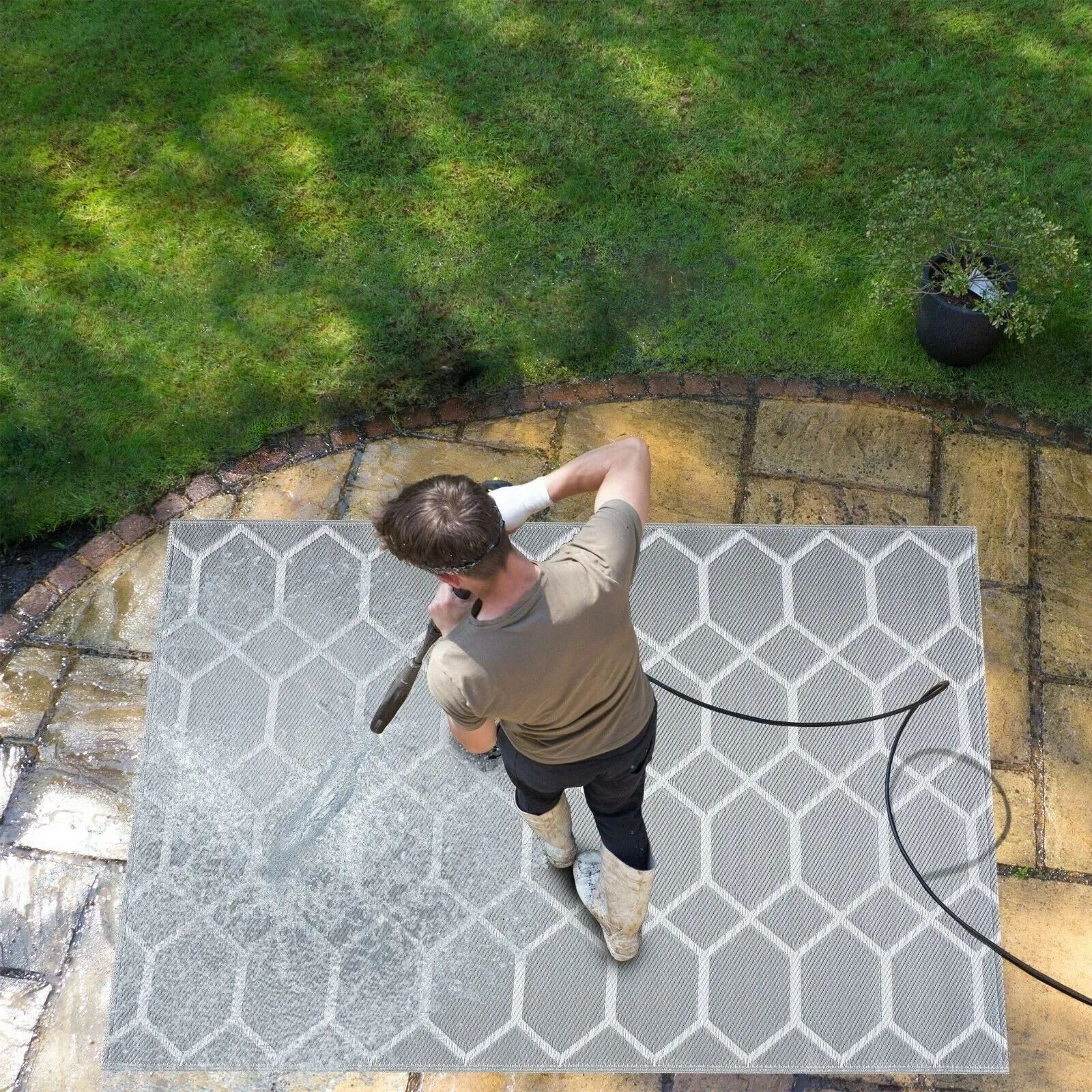 Miami Design 100% Eco-friendly Lightweight Plastic Outdoor Mat/Rug