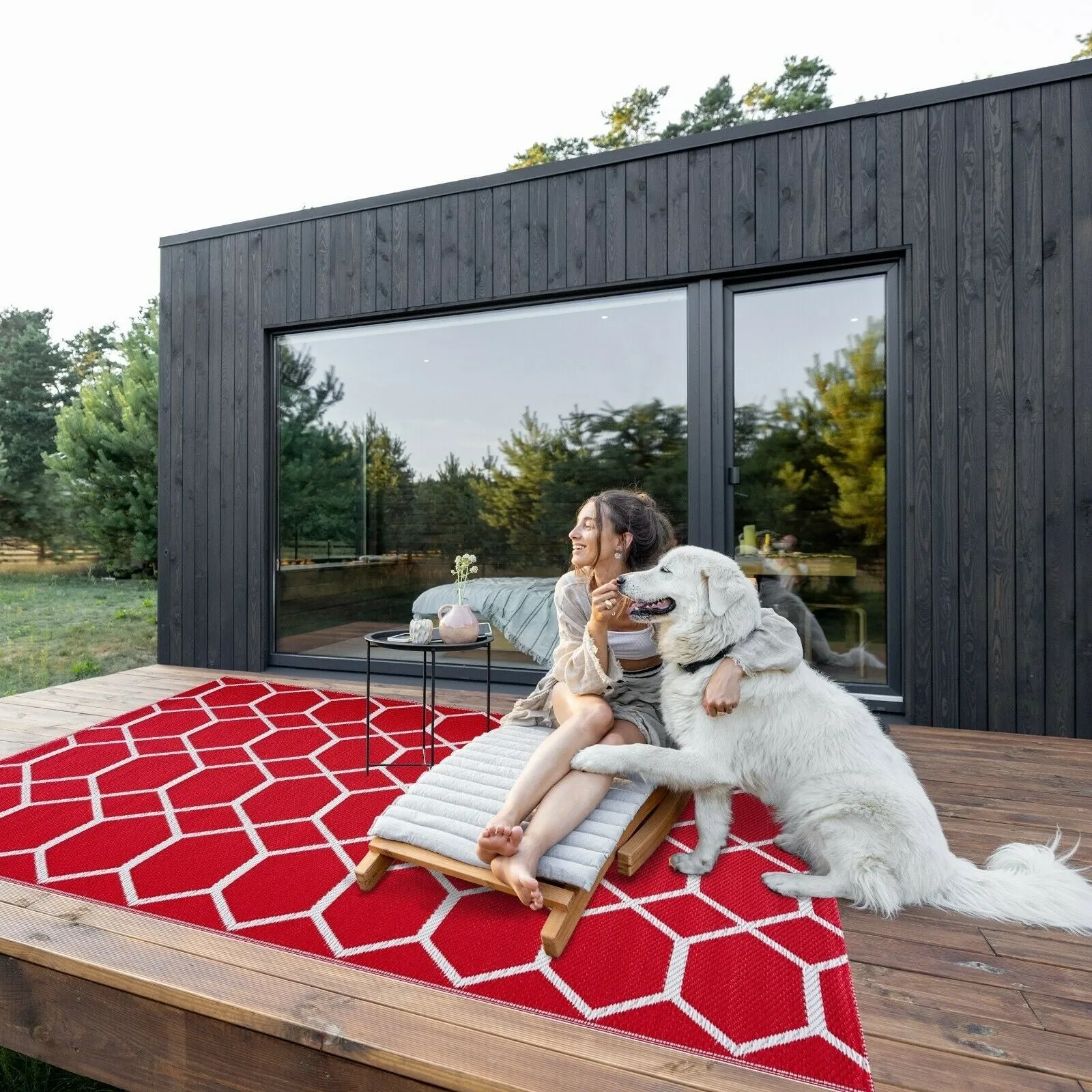 Miami Design 100% Eco-friendly Lightweight Plastic Outdoor Mat/Rug