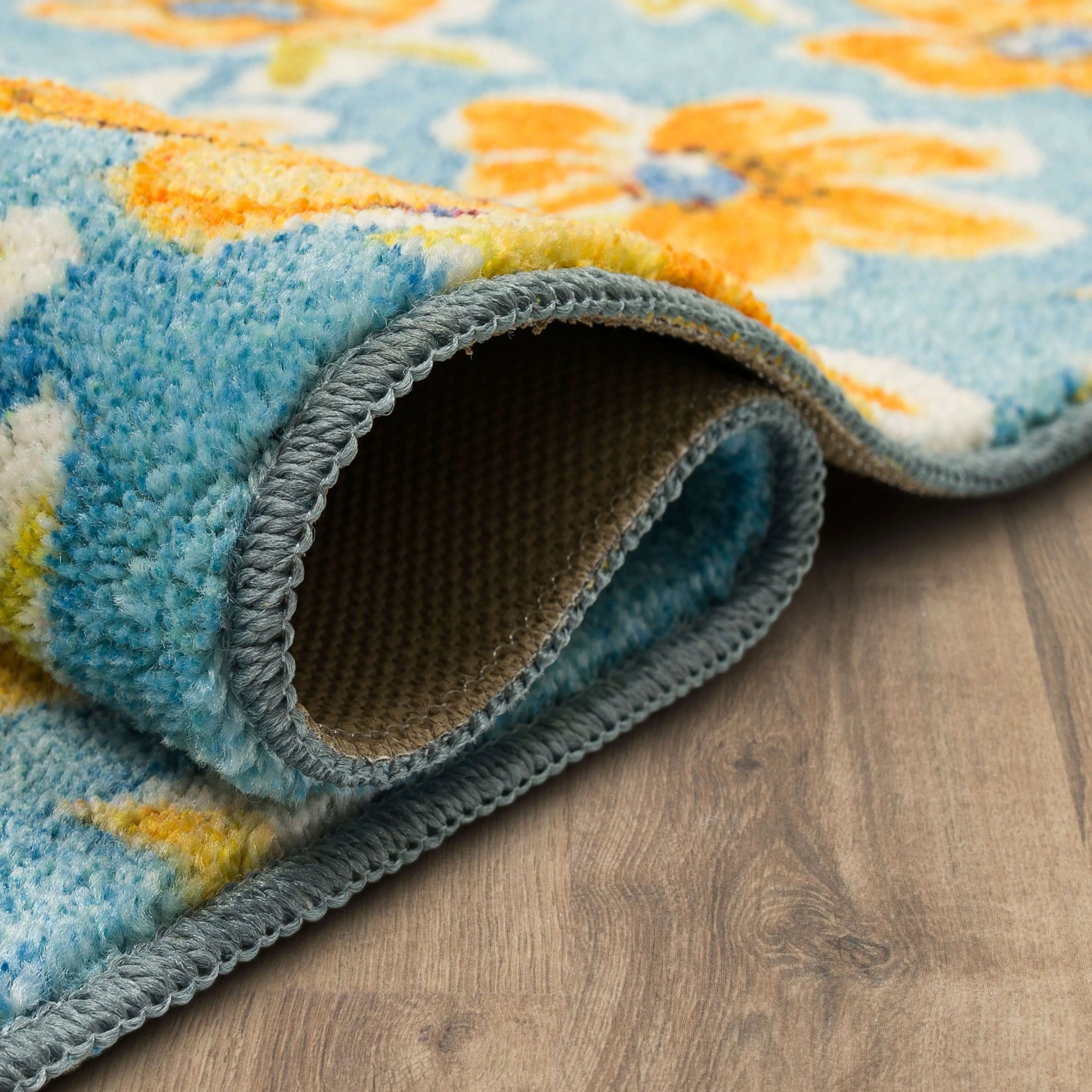 Mohawk Home Orange Blossom Holiday Accent Kitchen Mat