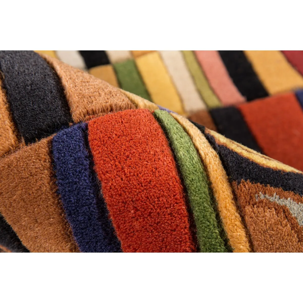 Momeni New Wave Hand Tufted New Zealand Wool Contemporary Abstract Area Rug