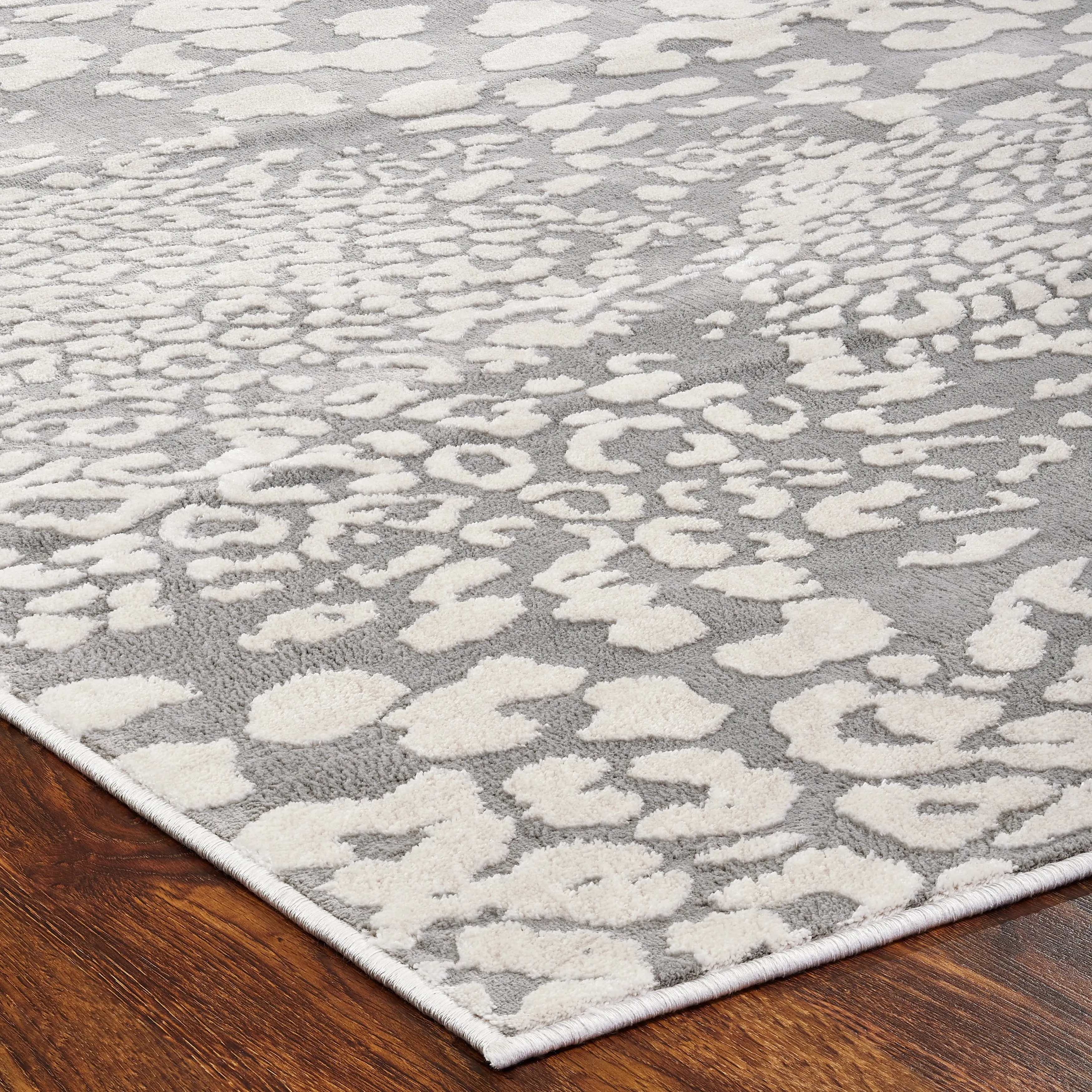 N Natori Serengeti Leopard Area Rug