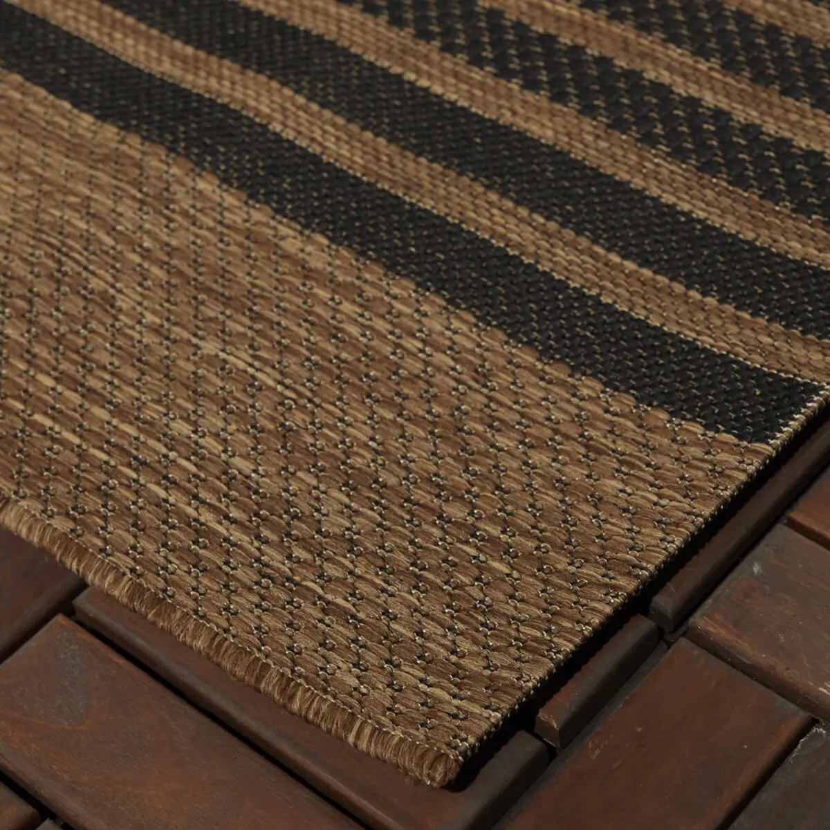 Niccolo Modern Indoor/Outdoor Area Rug