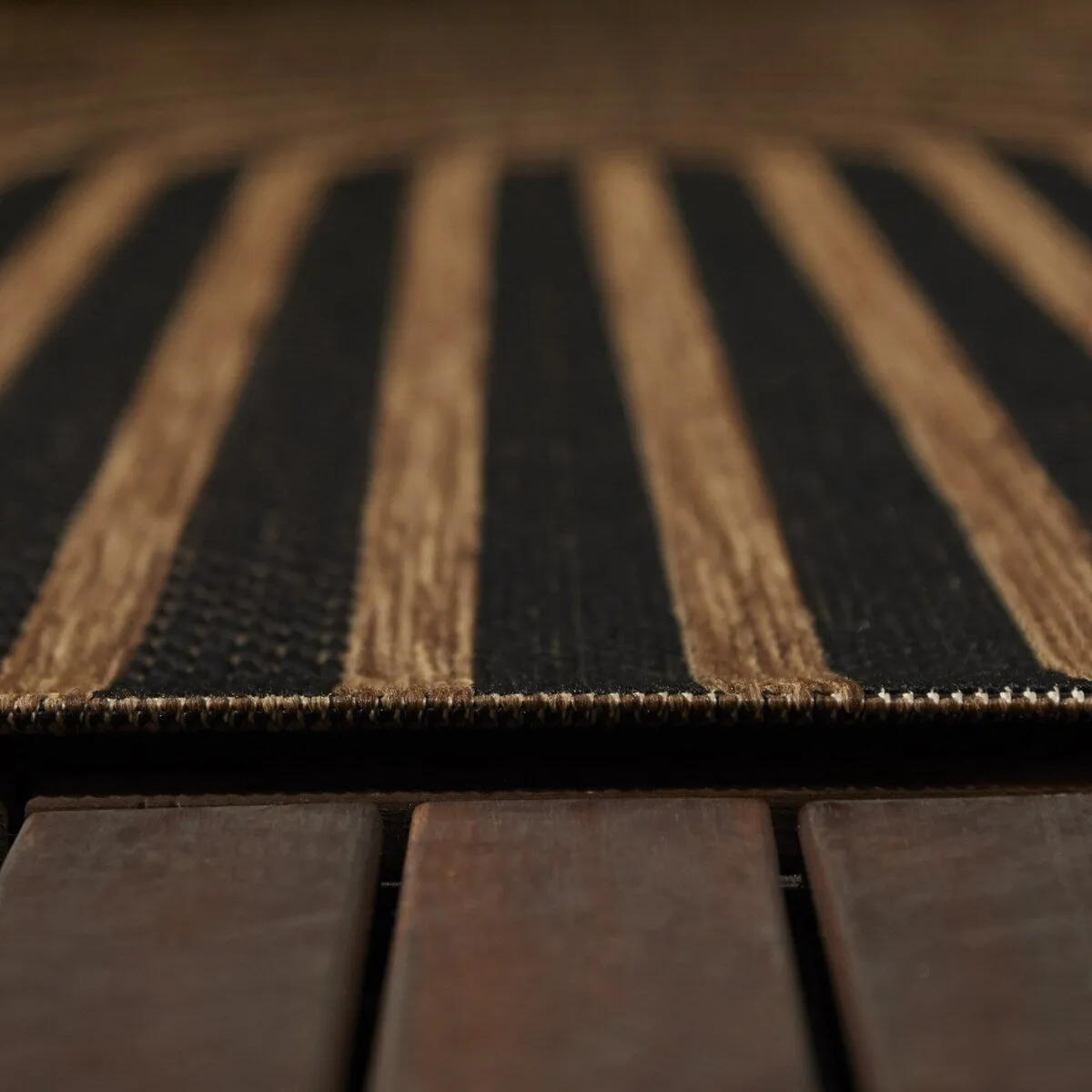 Niccolo Modern Indoor/Outdoor Area Rug
