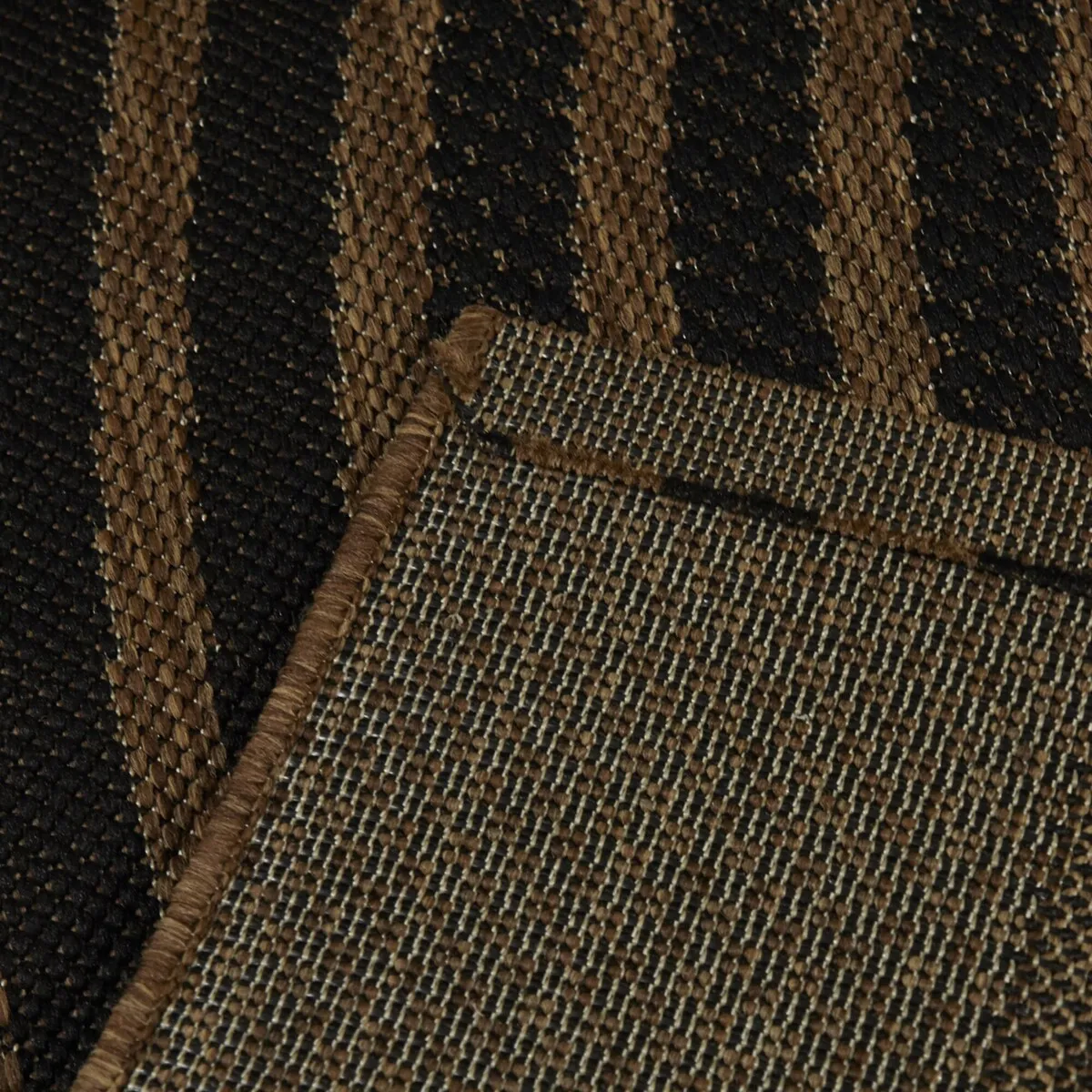Niccolo Modern Indoor/Outdoor Area Rug