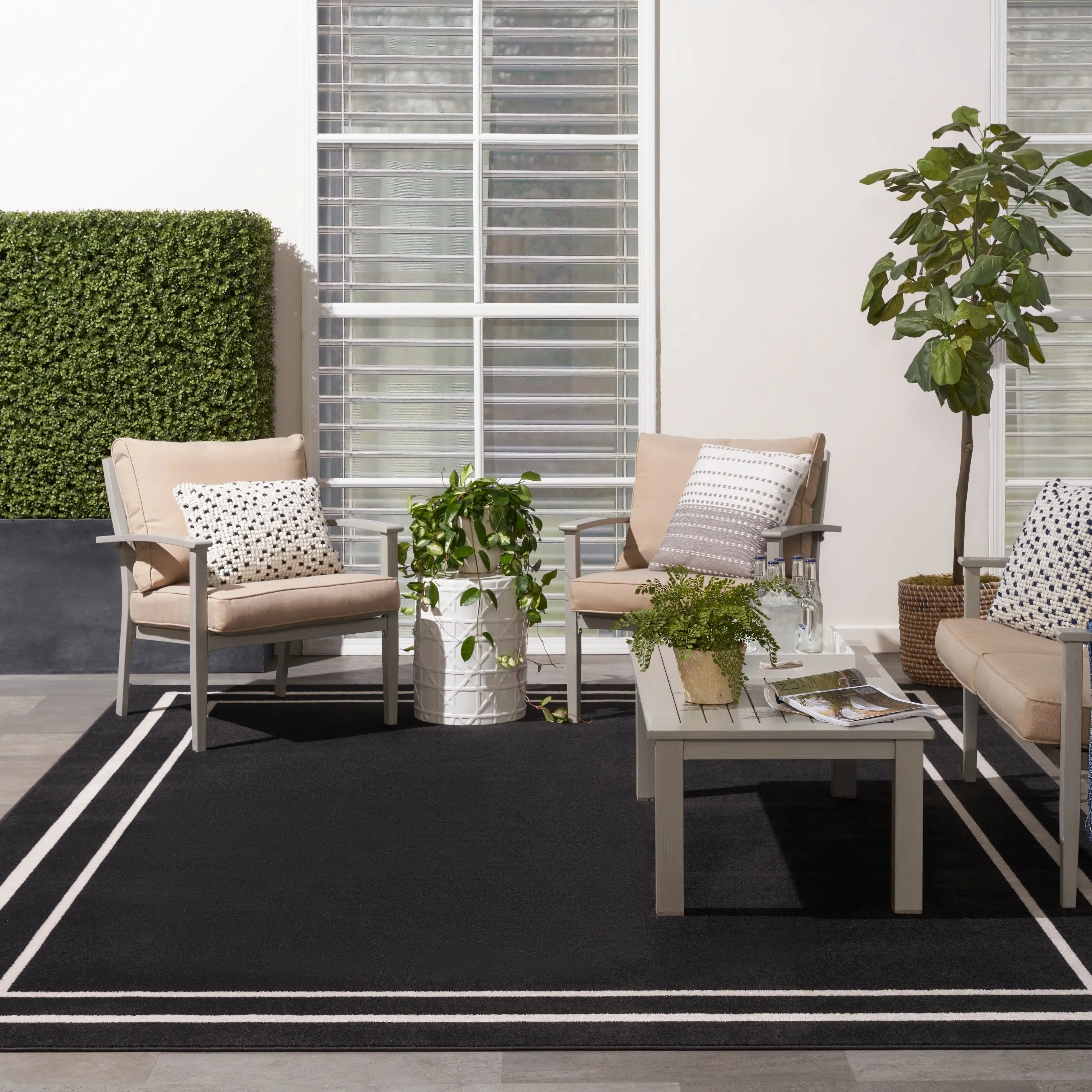Nourison Essentials Indoor/Outdoor Solid Area Rug
