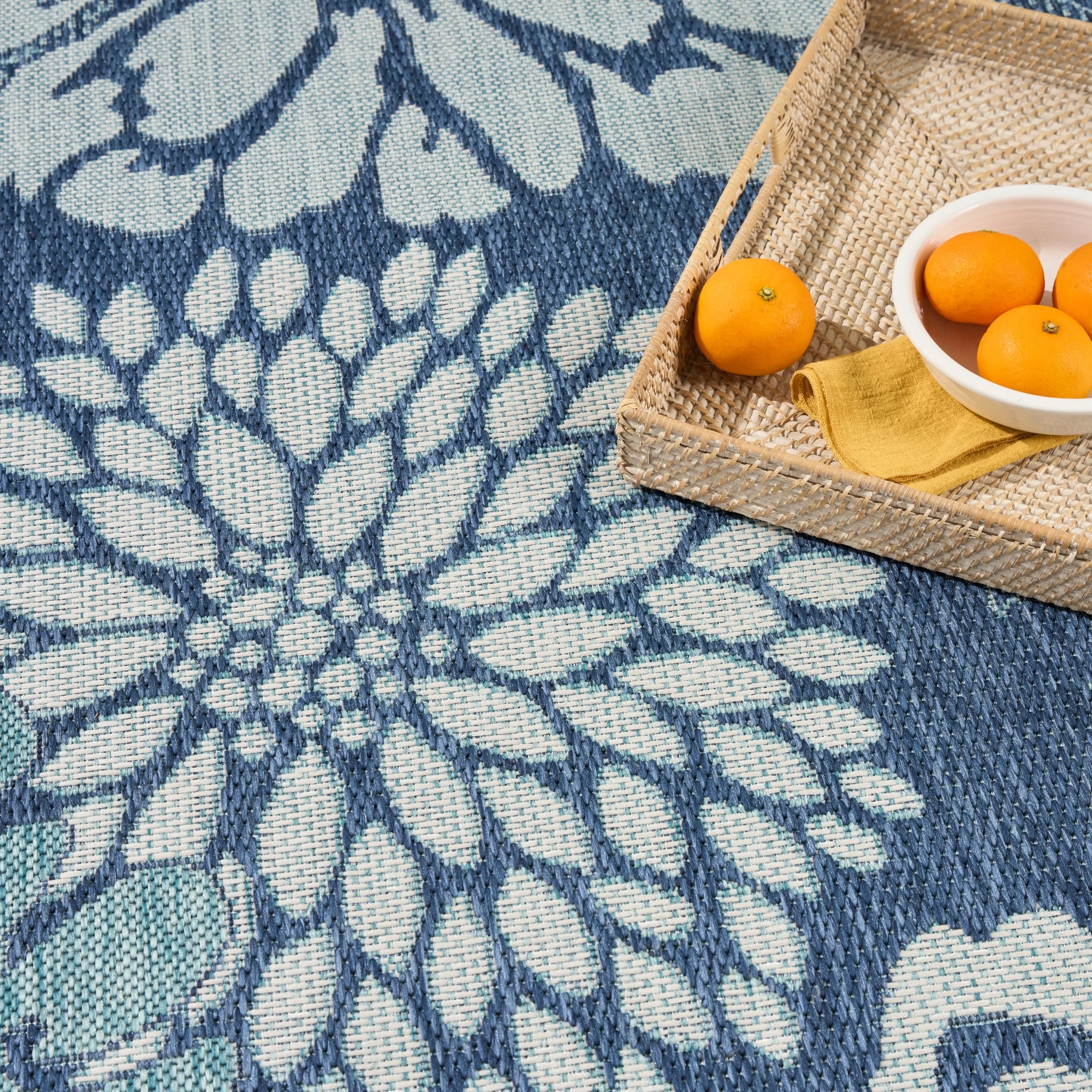 Nourison Garden Oasis Indoor/Outdoor Blue Floral Tropical Area Rug