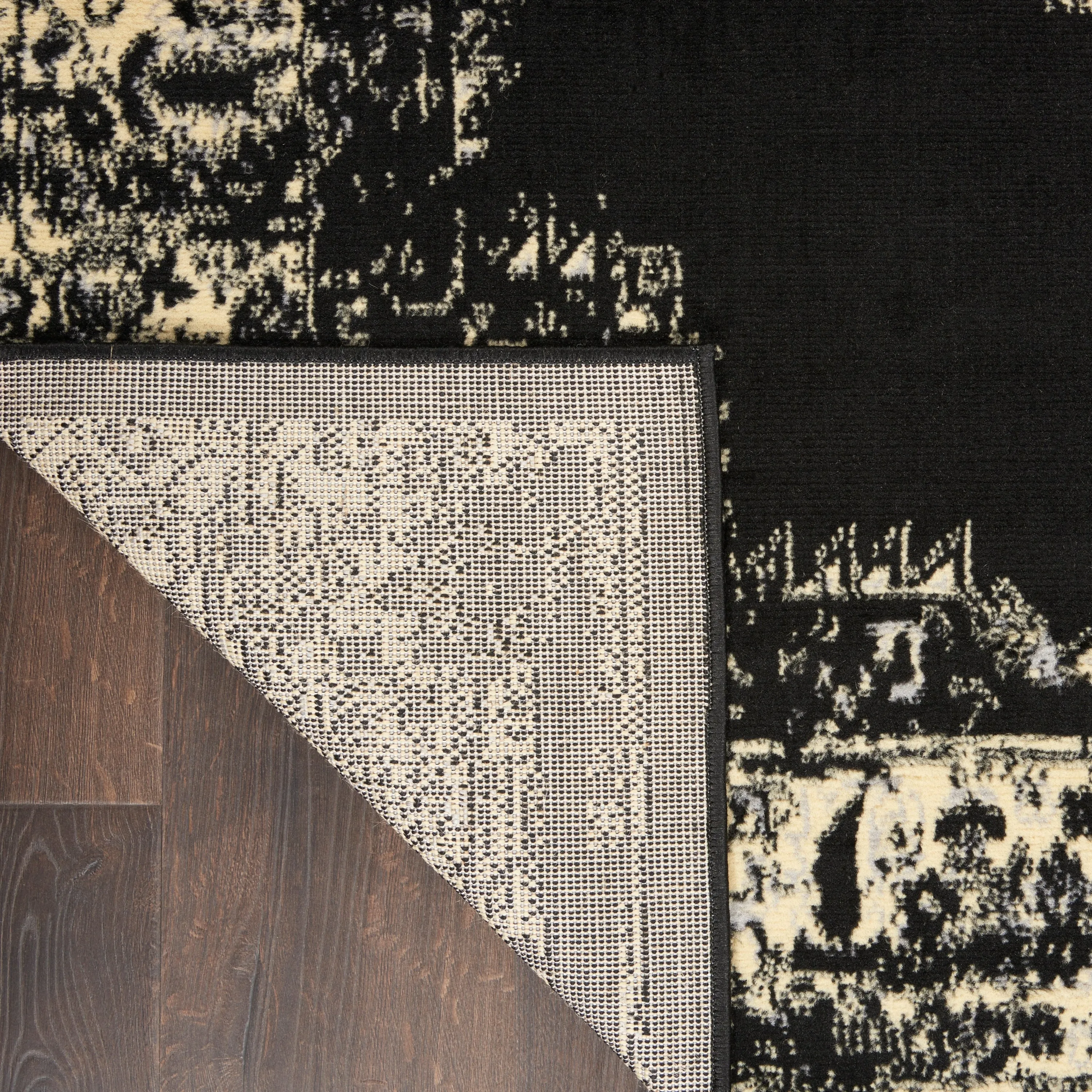Nourison Grafix Distressed Vintage Medallion Area Rug