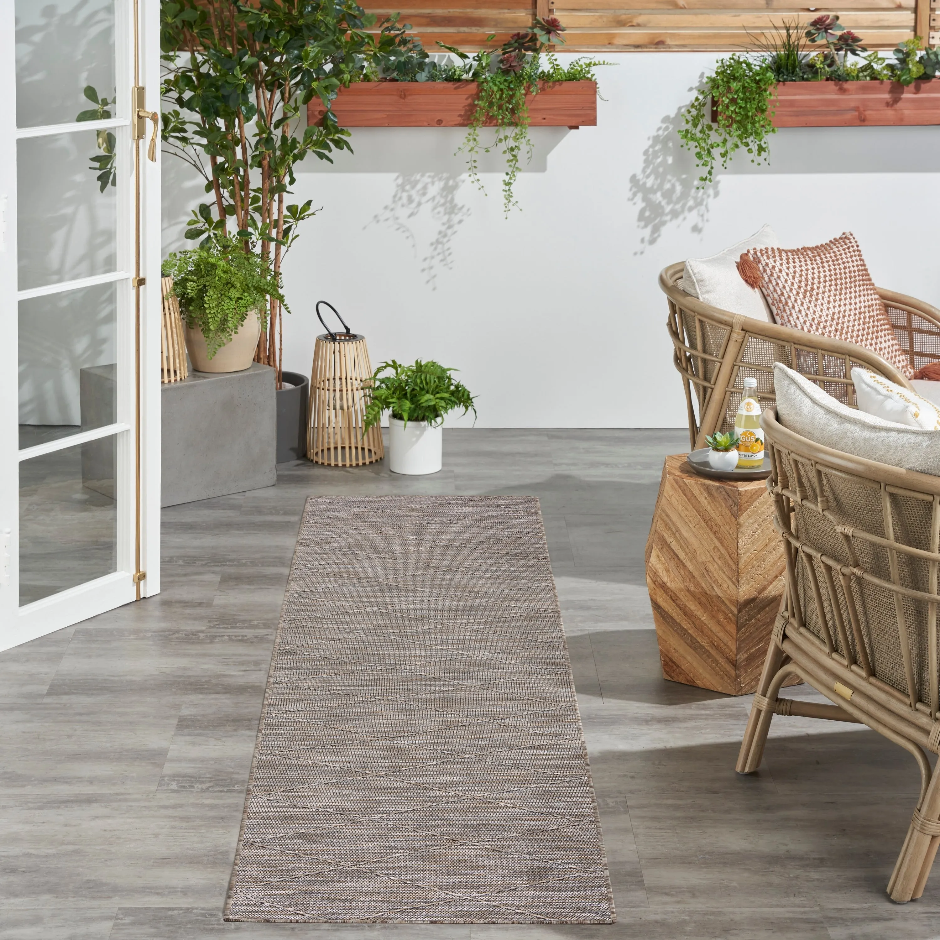 Nourison Practical Solutions Indoor/Outdoor Geometric Area Rug