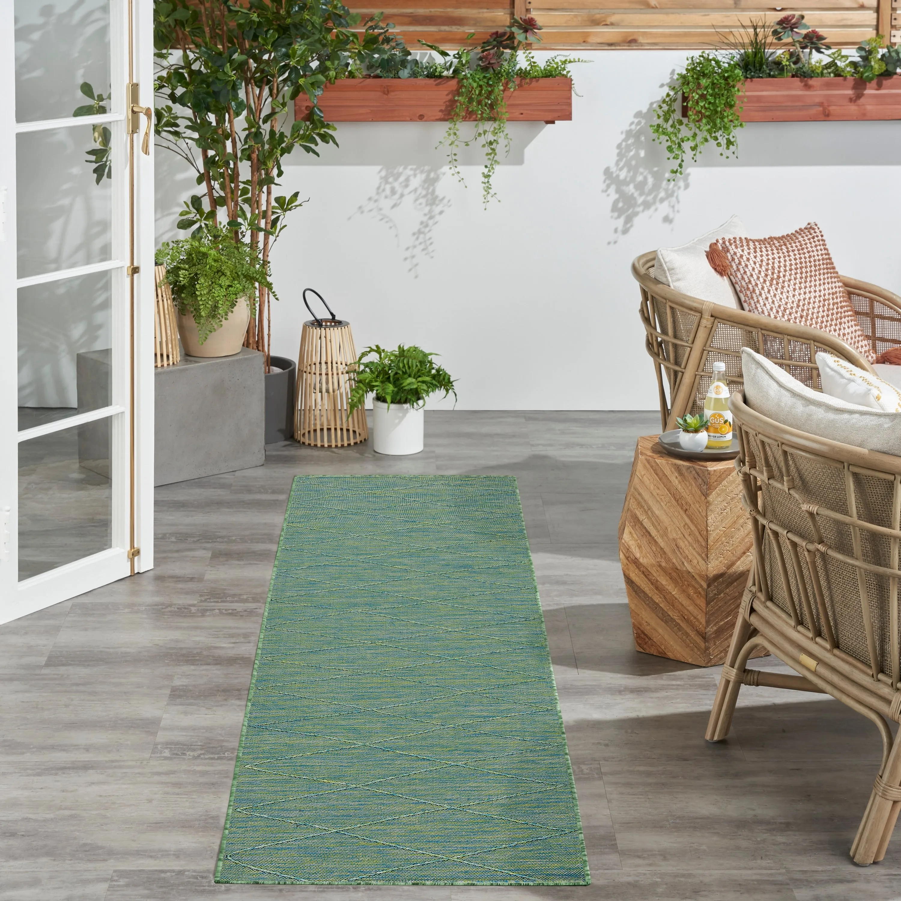Nourison Practical Solutions Indoor/Outdoor Geometric Area Rug
