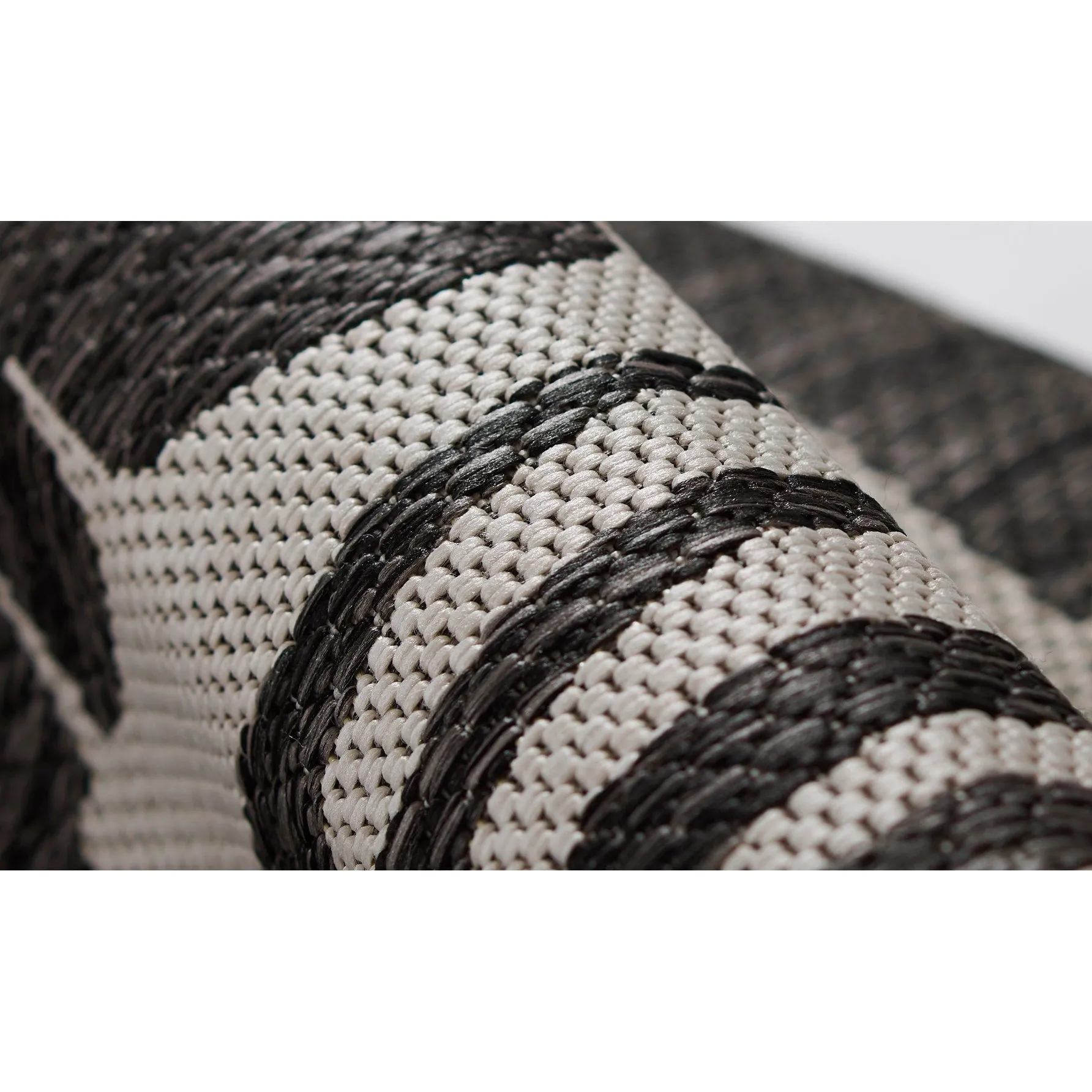Novogratz by Momeni Villa Salerno Indoor Outdoor Rug
