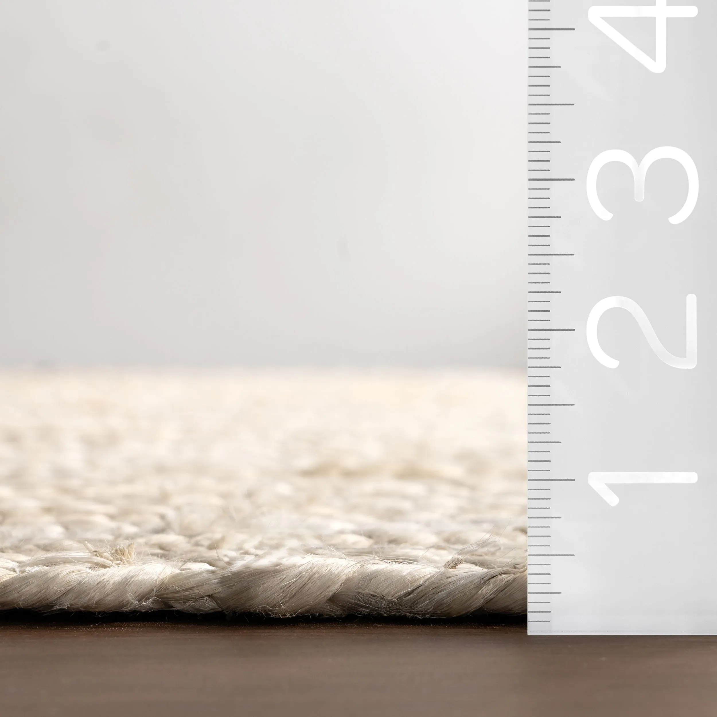 Nuloom Adelaida Farmhouse Jute Area Rug