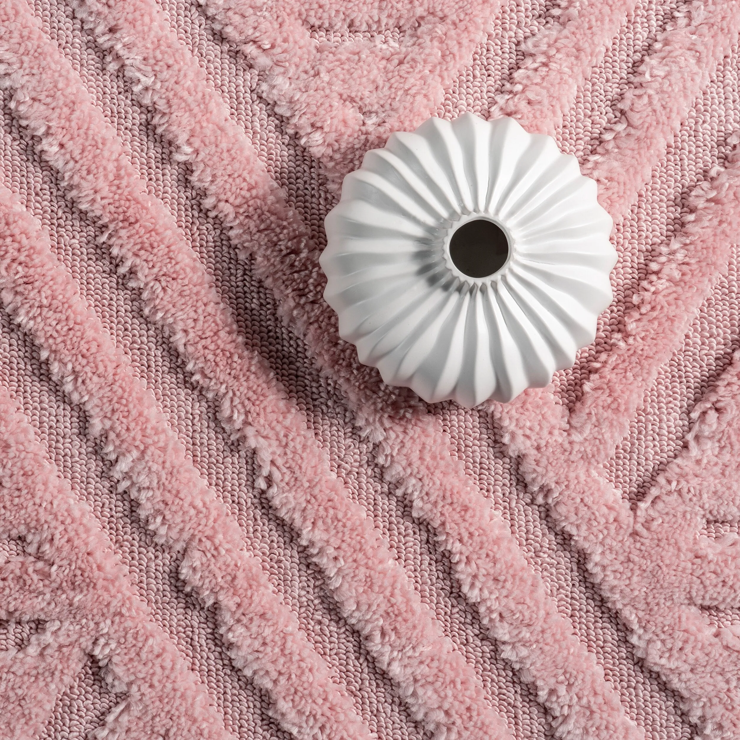 Nuloom Briella High-Low Geometric Shag Area Rug