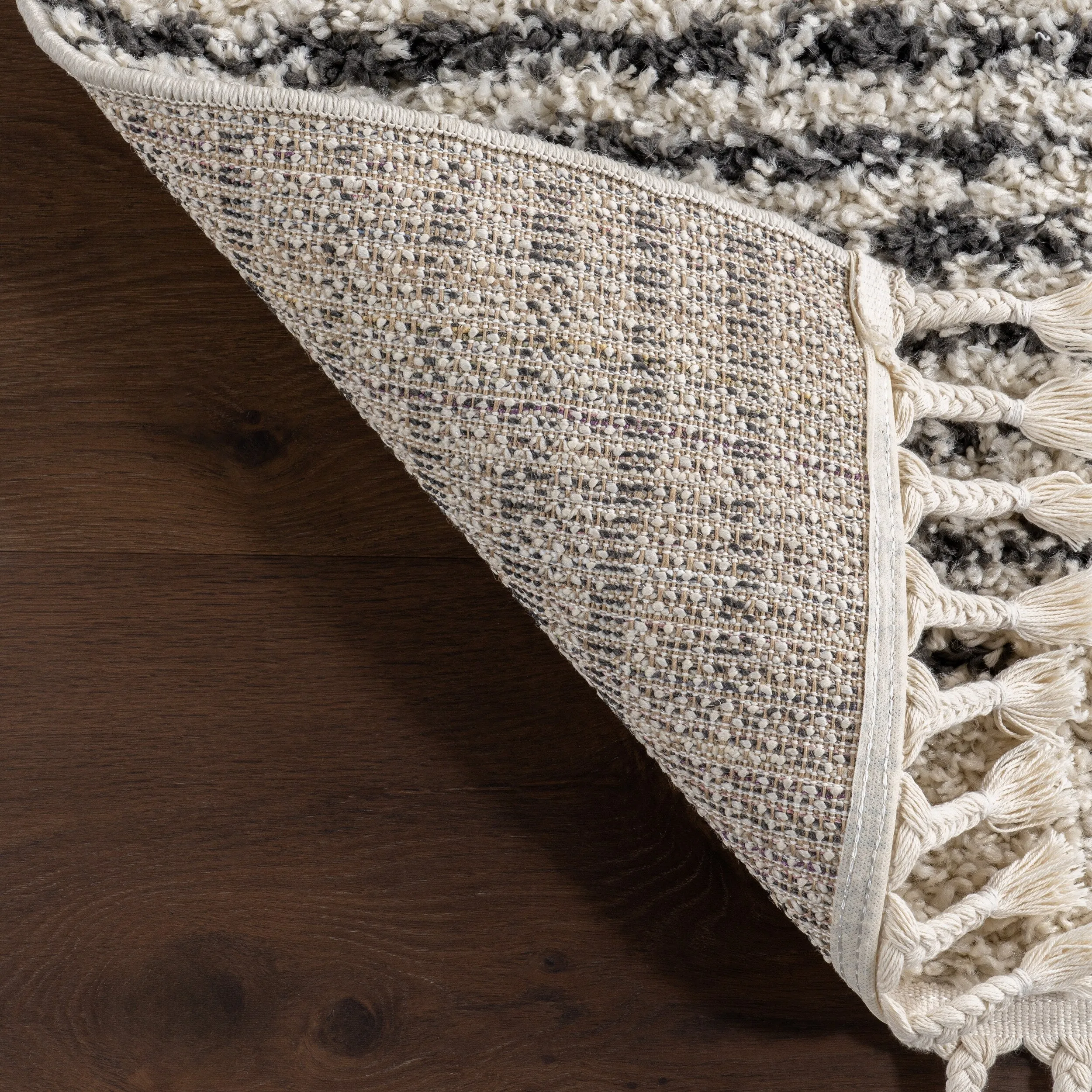 Nuloom Denton Diamond Shag Tassel Area Rug