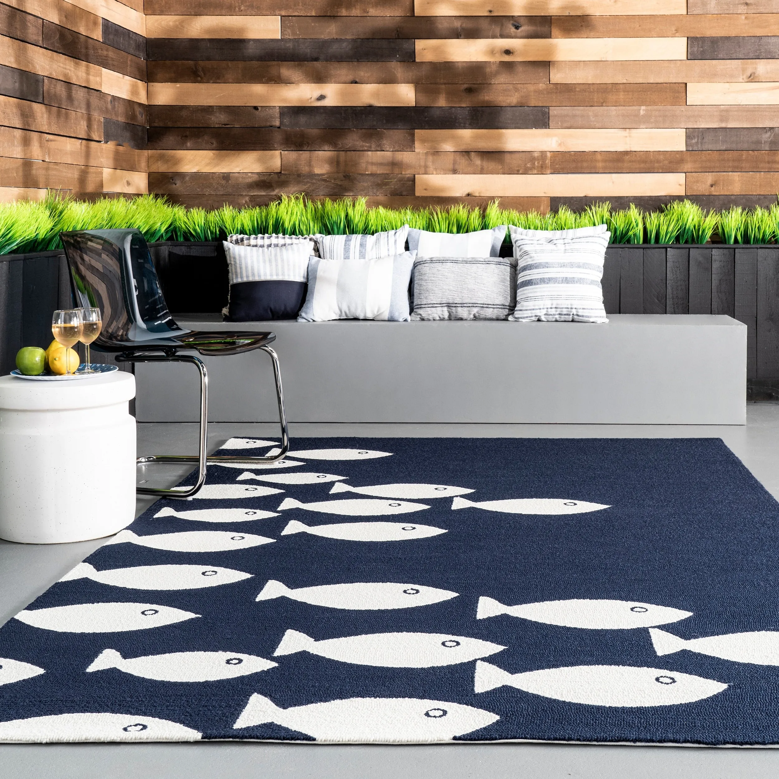 Nuloom Handmade Modern Navy Blue Fish Indoor/Outdoor Area Rug