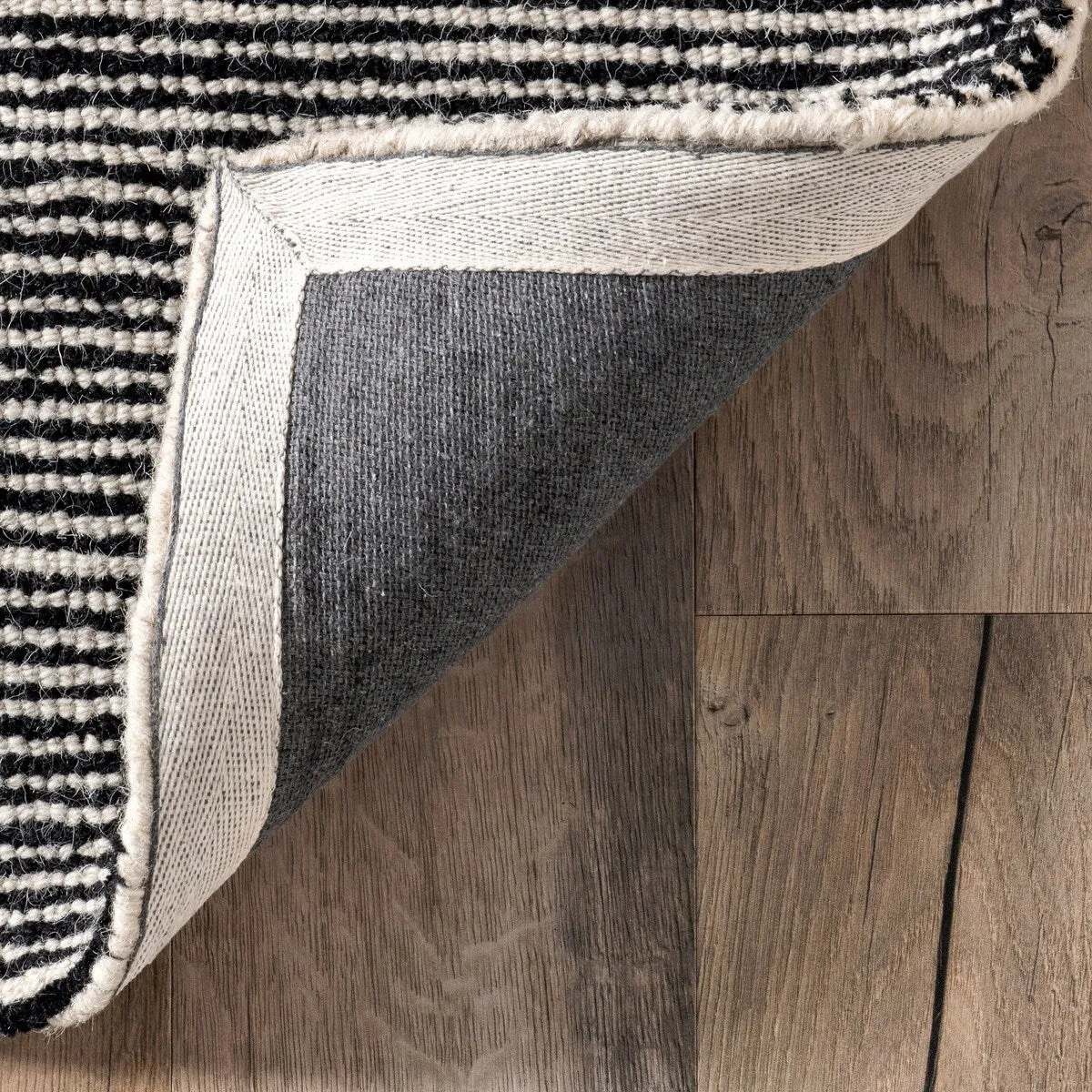 Nuloom Heidi Modern Hand Tufted Wool Area Rug