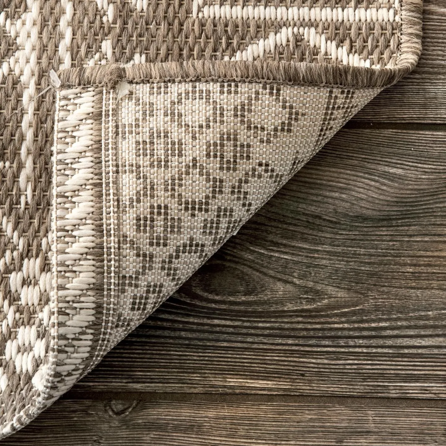 Nuloom Indoor/Outdoor Tribal Inspired Floral Diamonds Area Rug