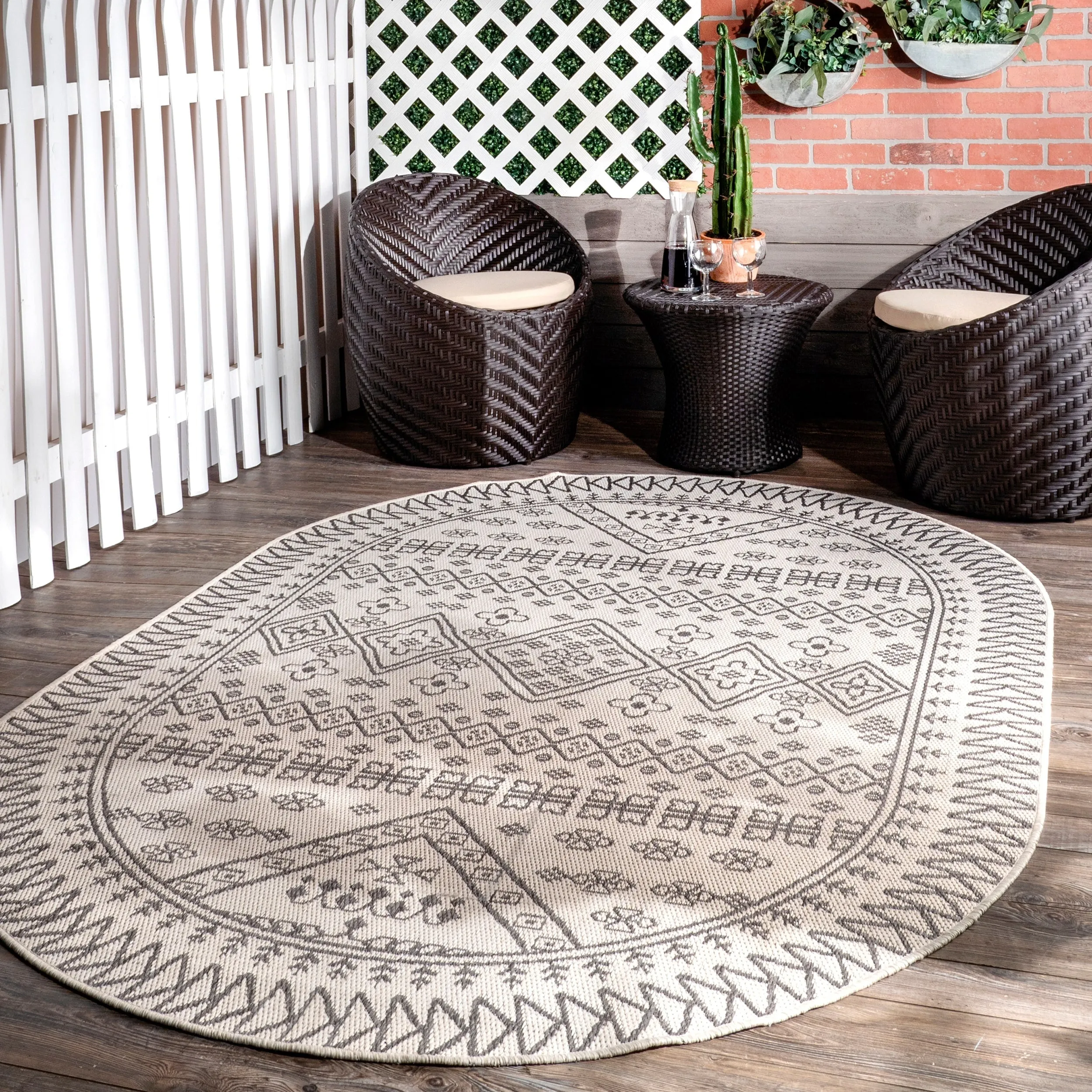 Nuloom Indoor/Outdoor Tribal Inspired Floral Diamonds Area Rug