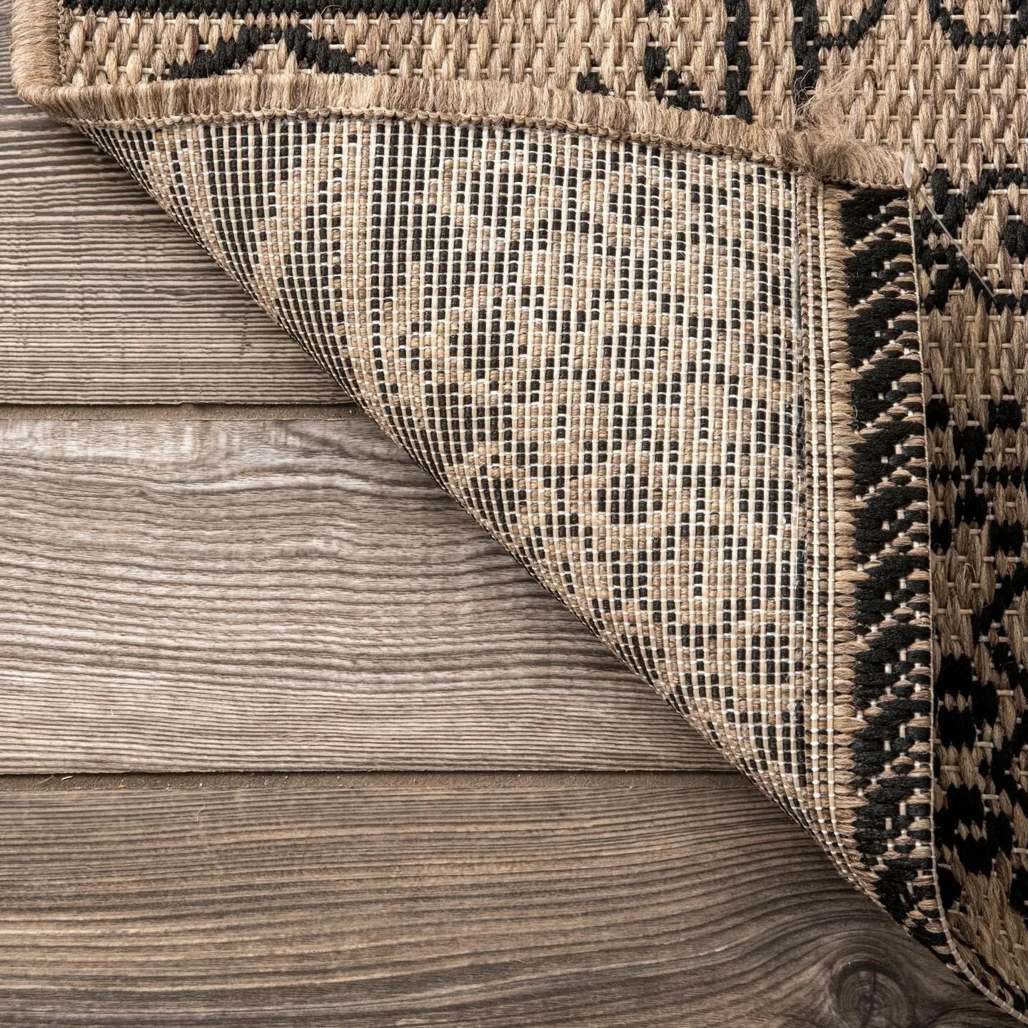 Nuloom Indoor/Outdoor Tribal Inspired Floral Diamonds Area Rug